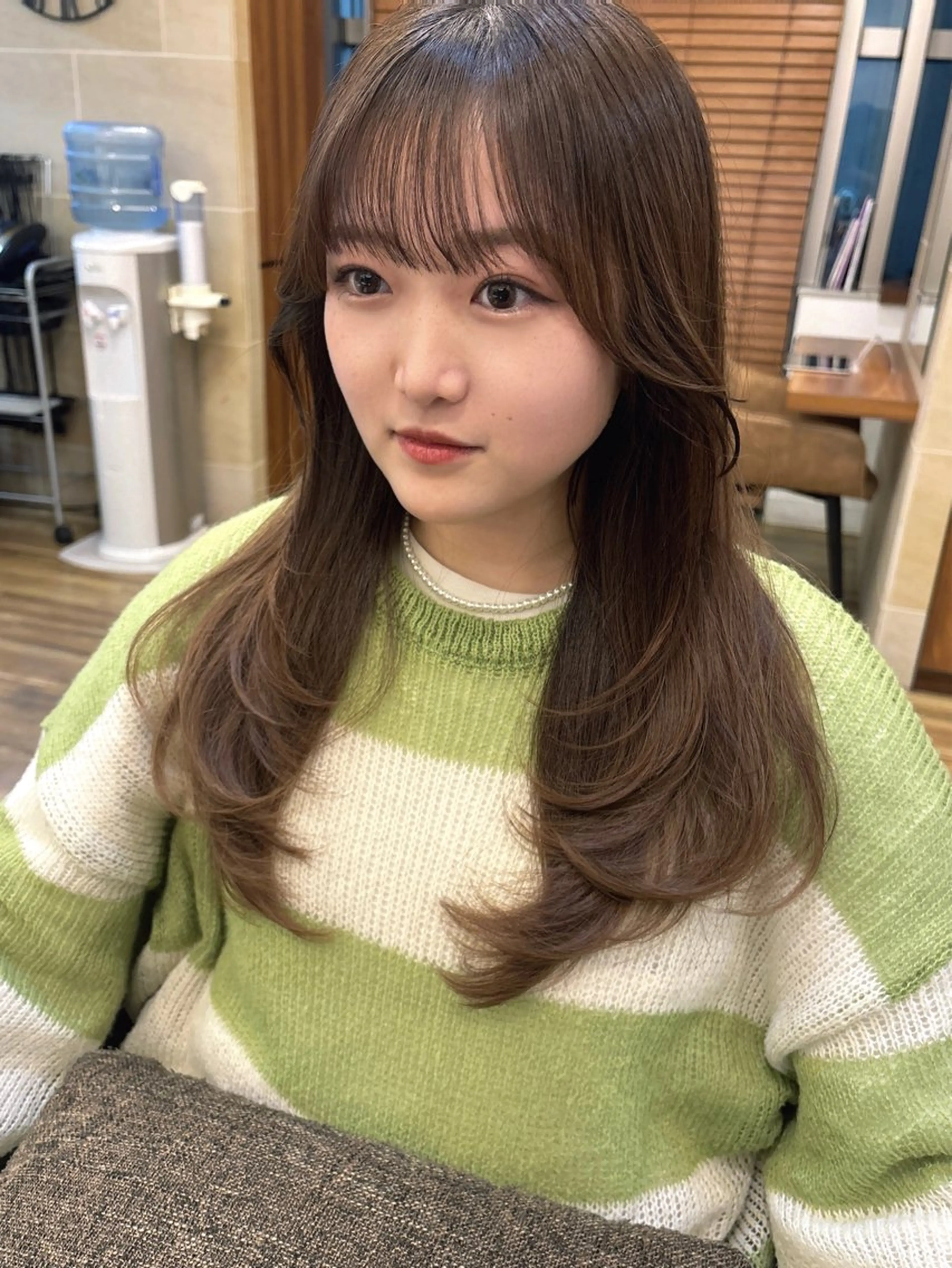 ロング カラー ベージュカラー 韓国風ヘア レイヤーカット カット ヘアカラー トリートメント レイヤーカット /透明感/千葉怜寿のヘアスタイル