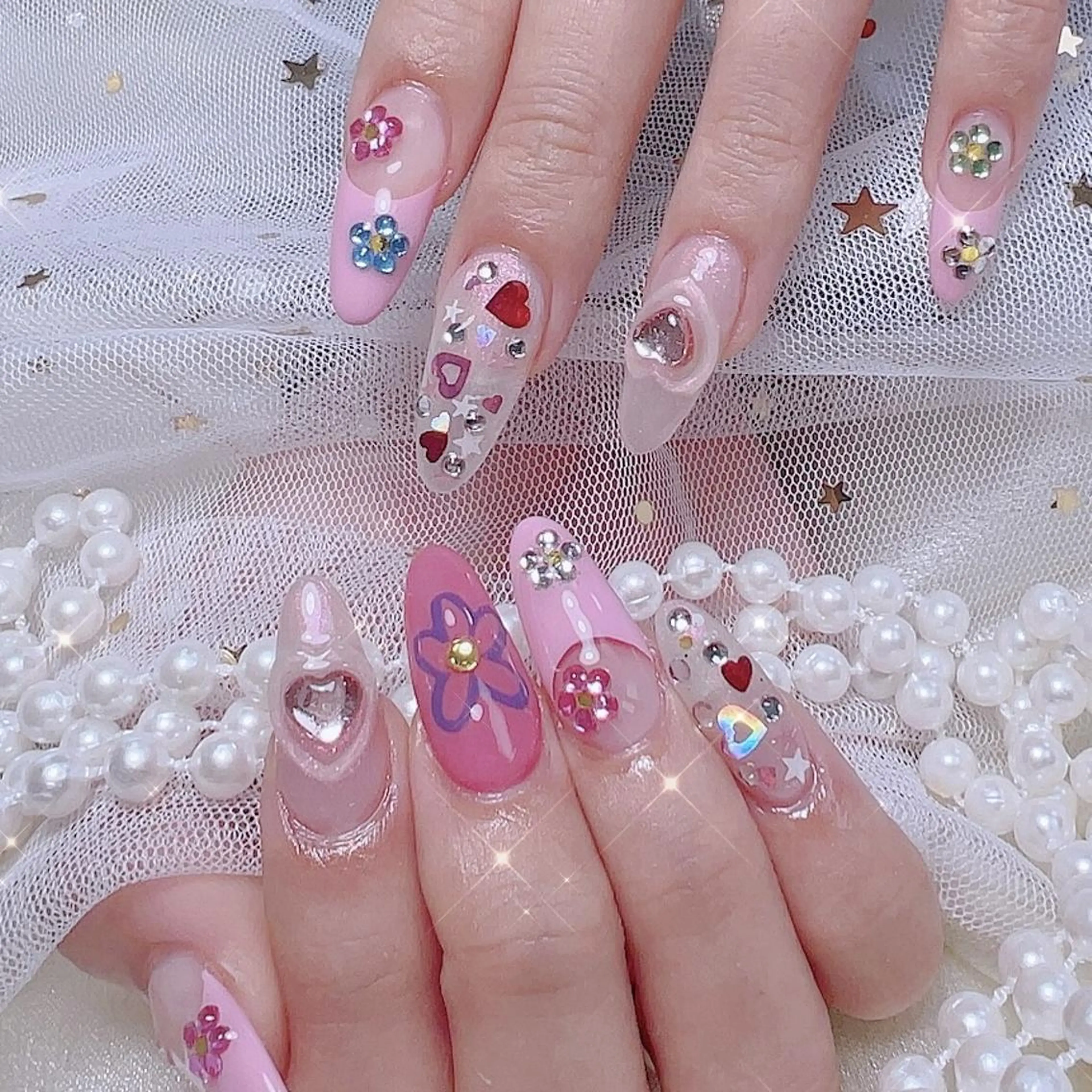 ネイル 晴香 ✨のネイルデザイン