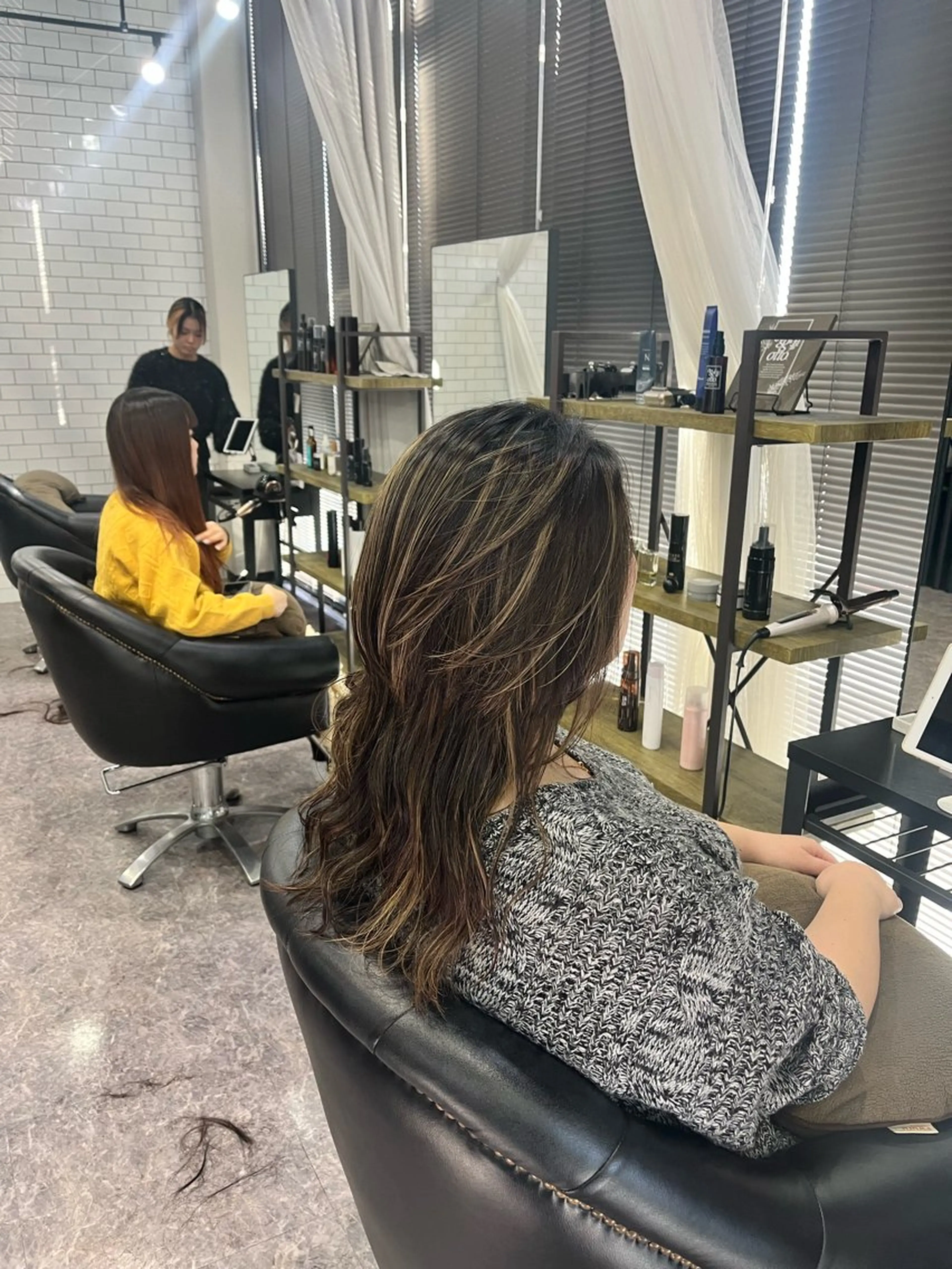 ロング カット 友滝 真菜美のヘアスタイル