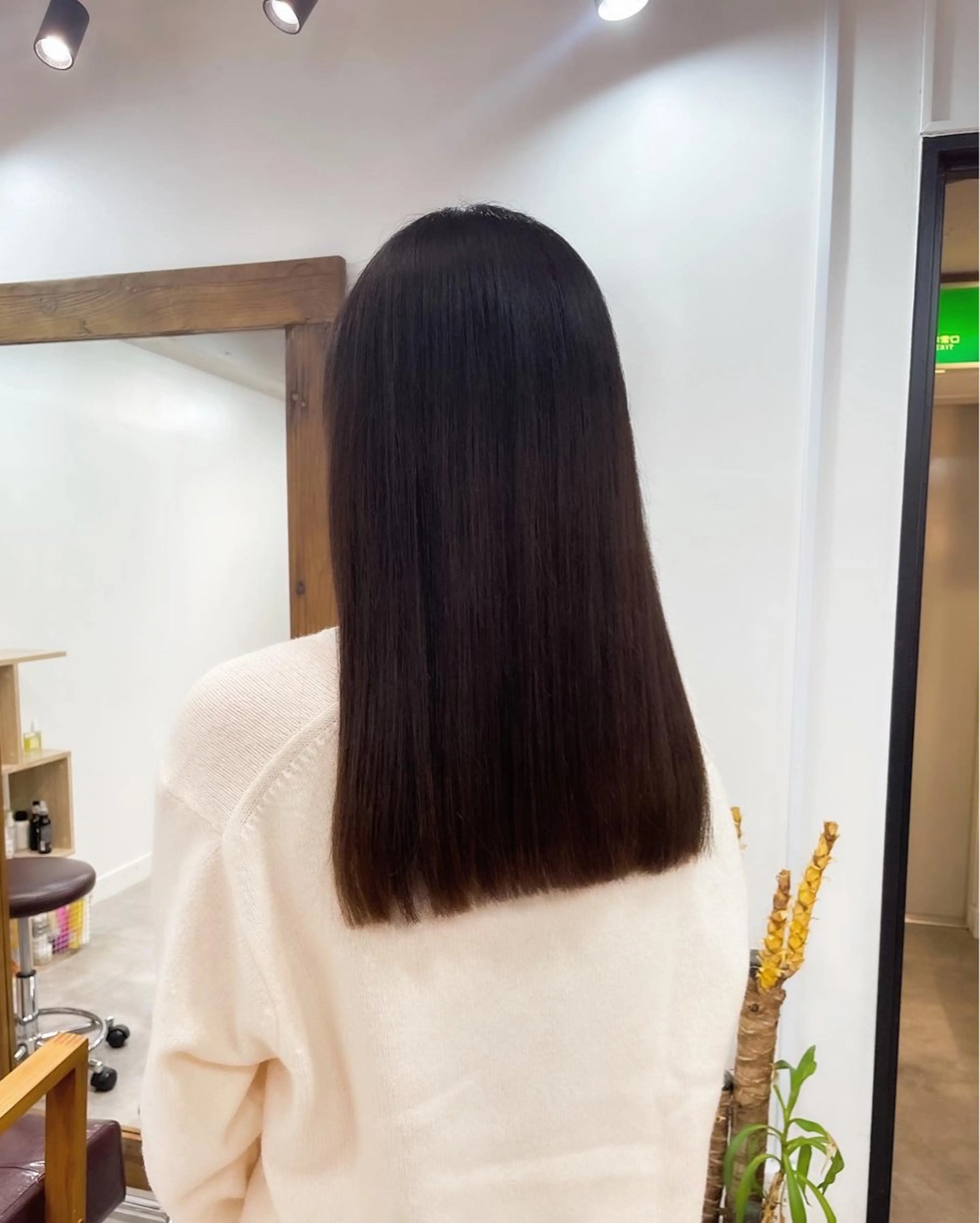 セミロング 髪質改善/艶カラー 🤍mizueのヘアスタイル