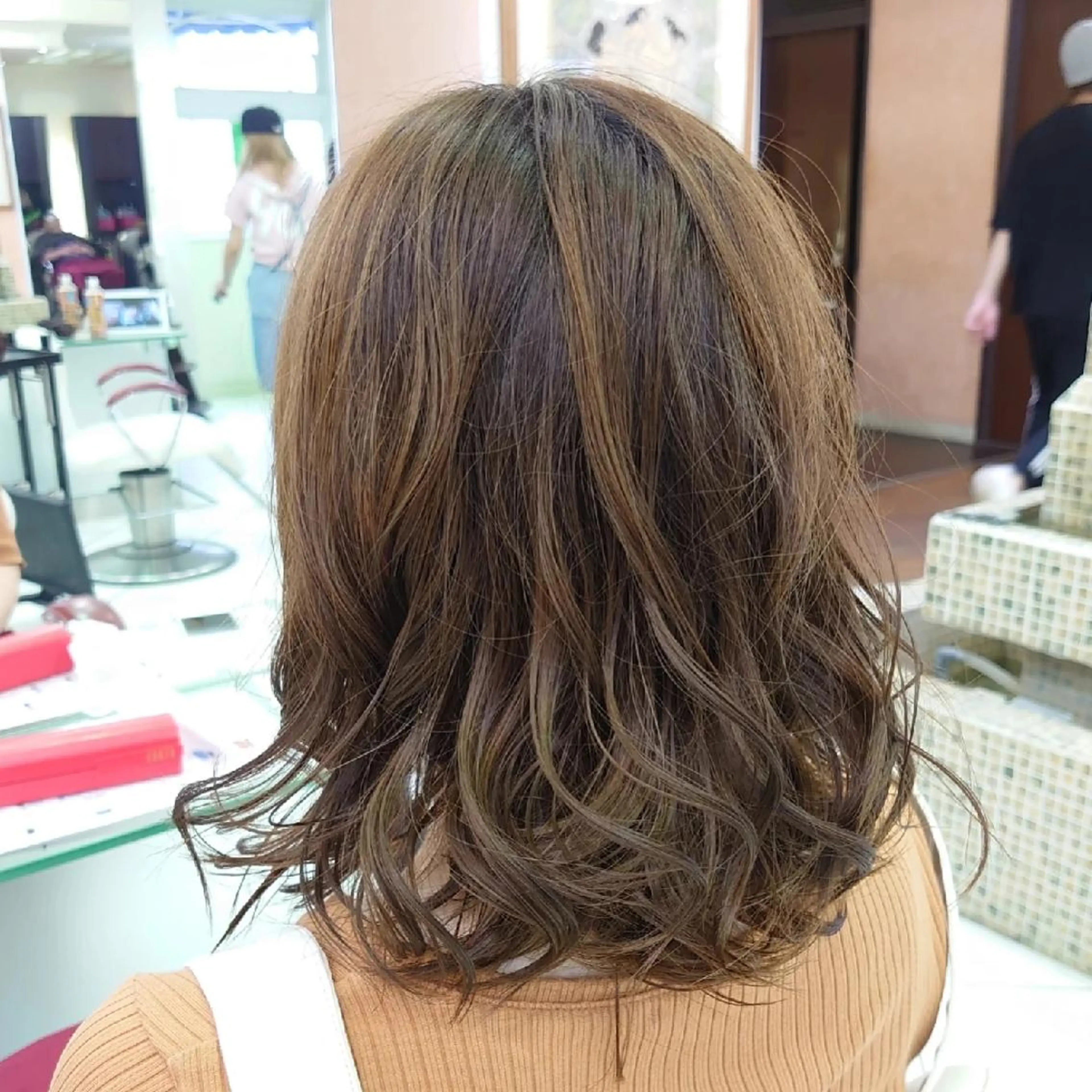 ミディアム ヘアアレンジ ボブ カット 縮毛矯正 トリートメント 大卒美容師  一ノ瀬 凌のヘアスタイル