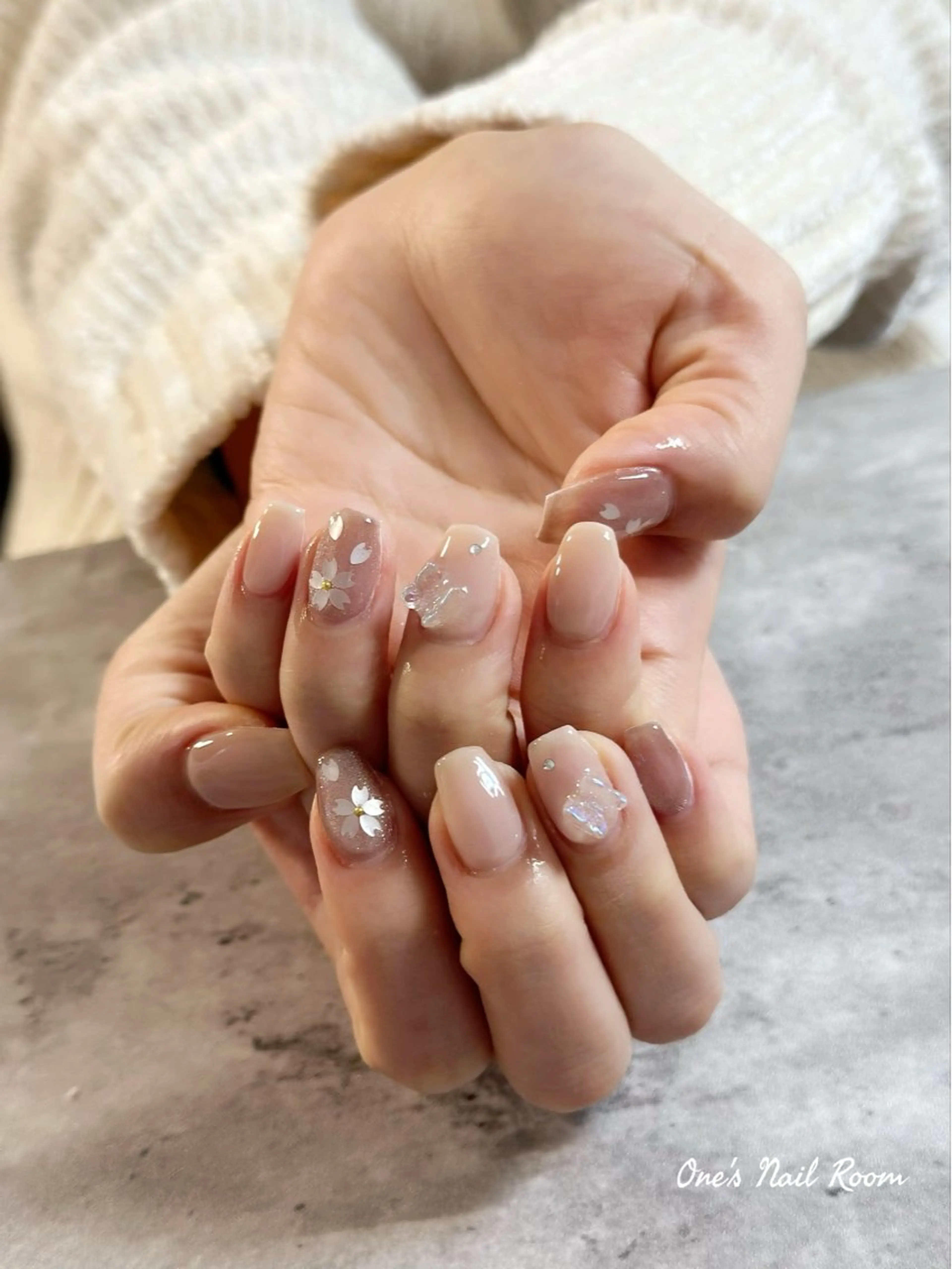 ネイル ハンドネイル One's Nail Roomのネイルデザイン