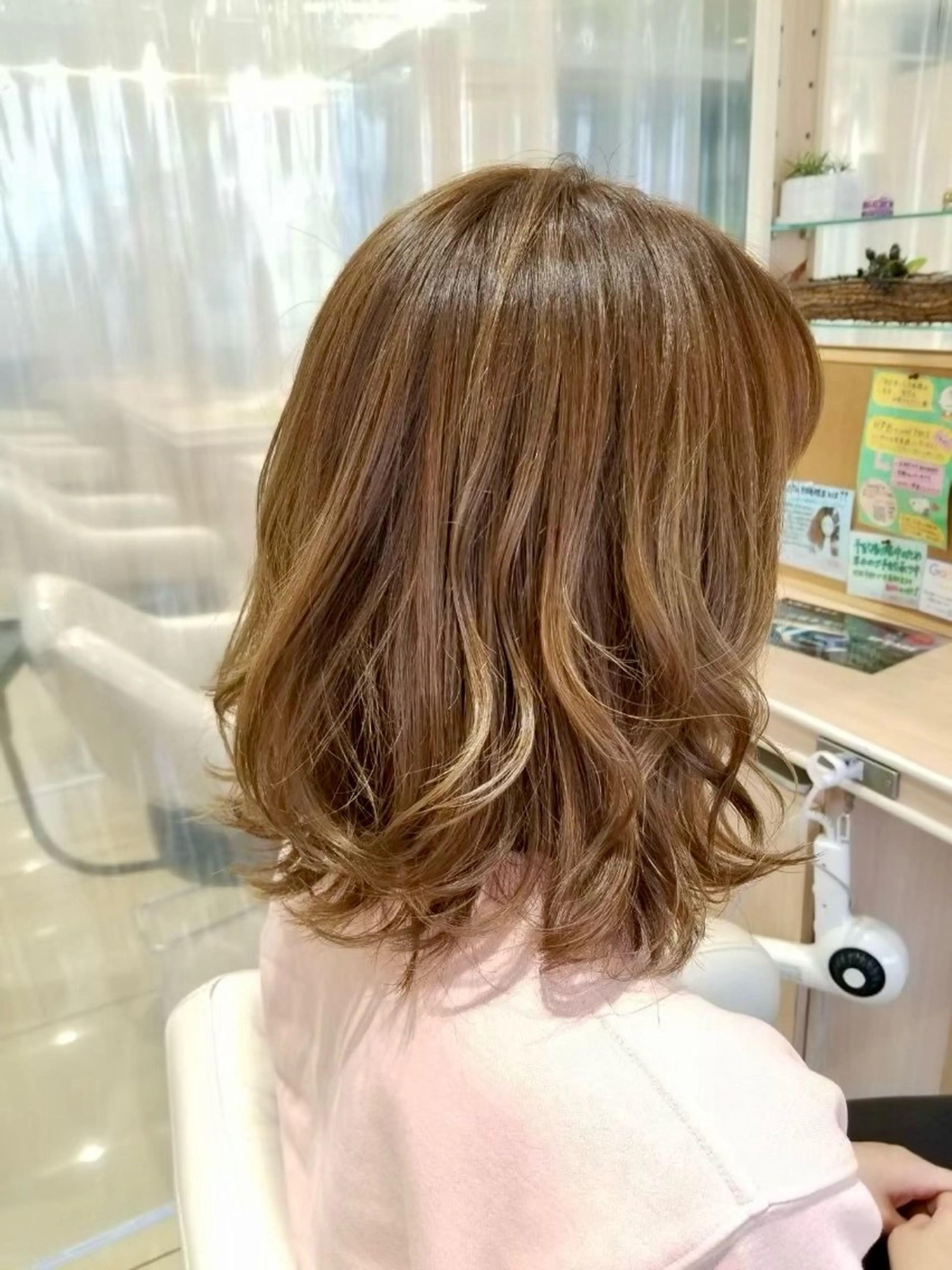 ミディアム Ash瀬谷 長嶋零のヘアスタイル