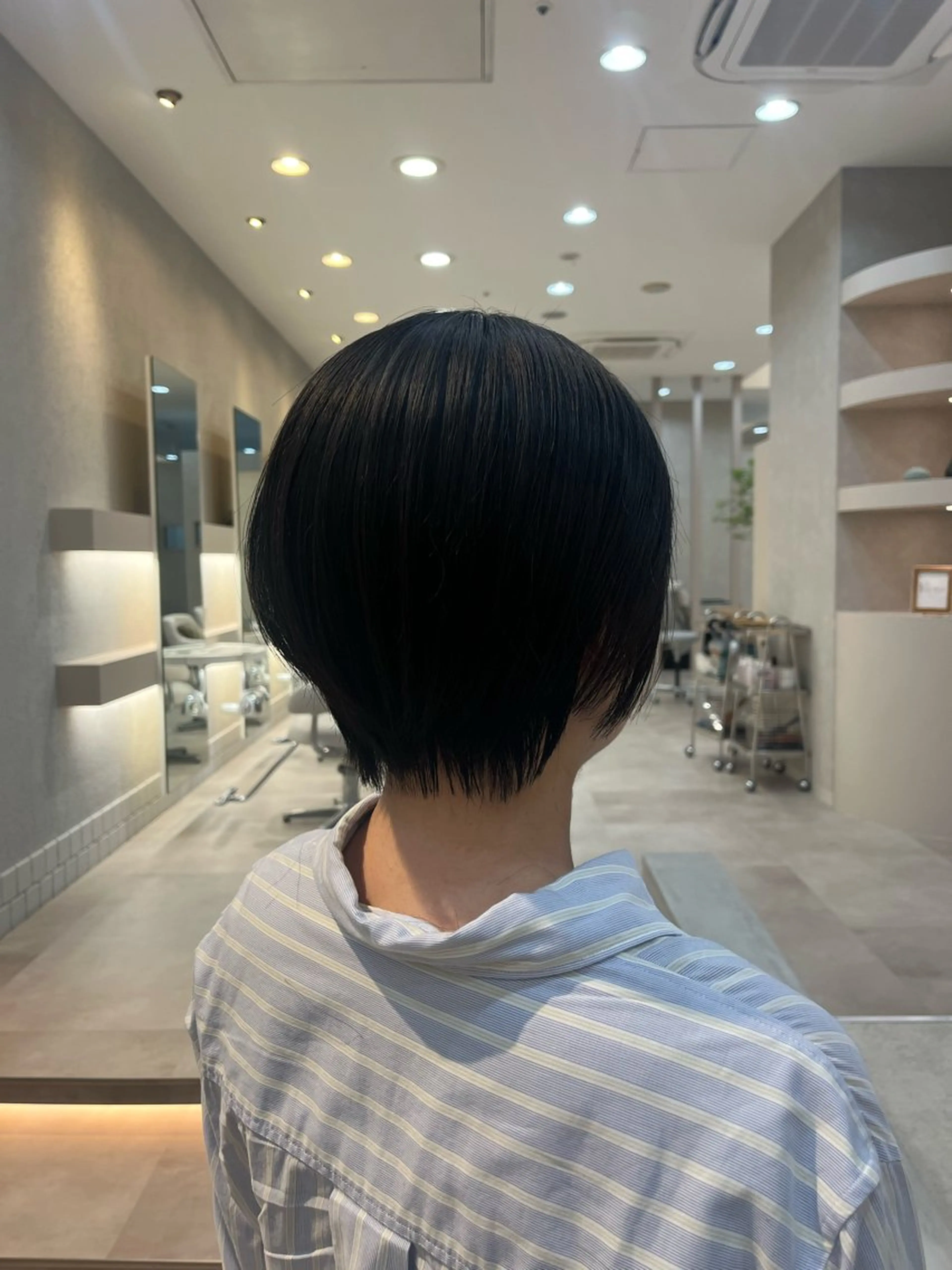 ショート ショートヘア 関 琴美のヘアスタイル