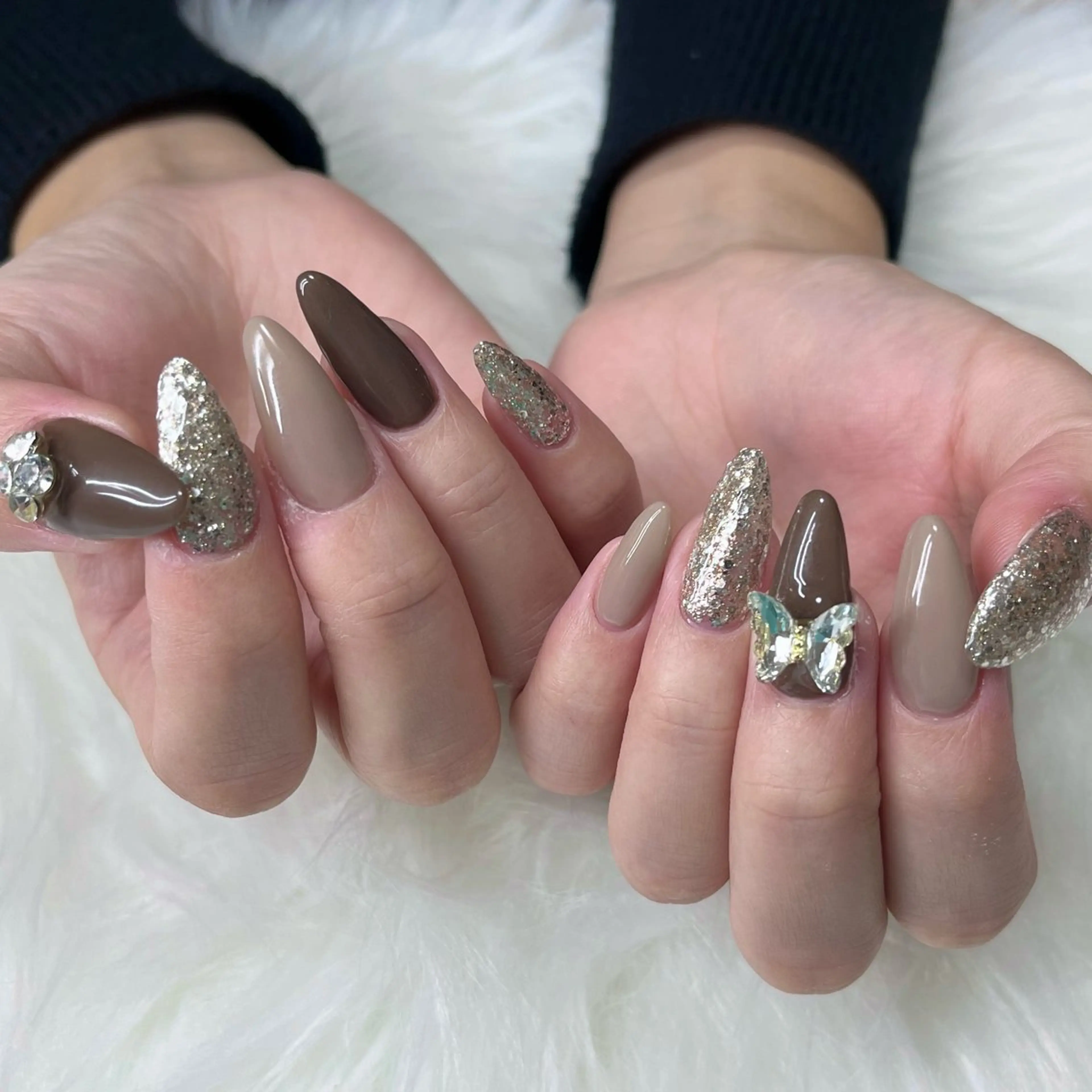 ネイル アートネイル キラキラネイル 韓国ネイル ラメ(グリッター) ロングネイル ハンドネイル 🐕🦺Yappy 💗A-tanのネイルデザイン