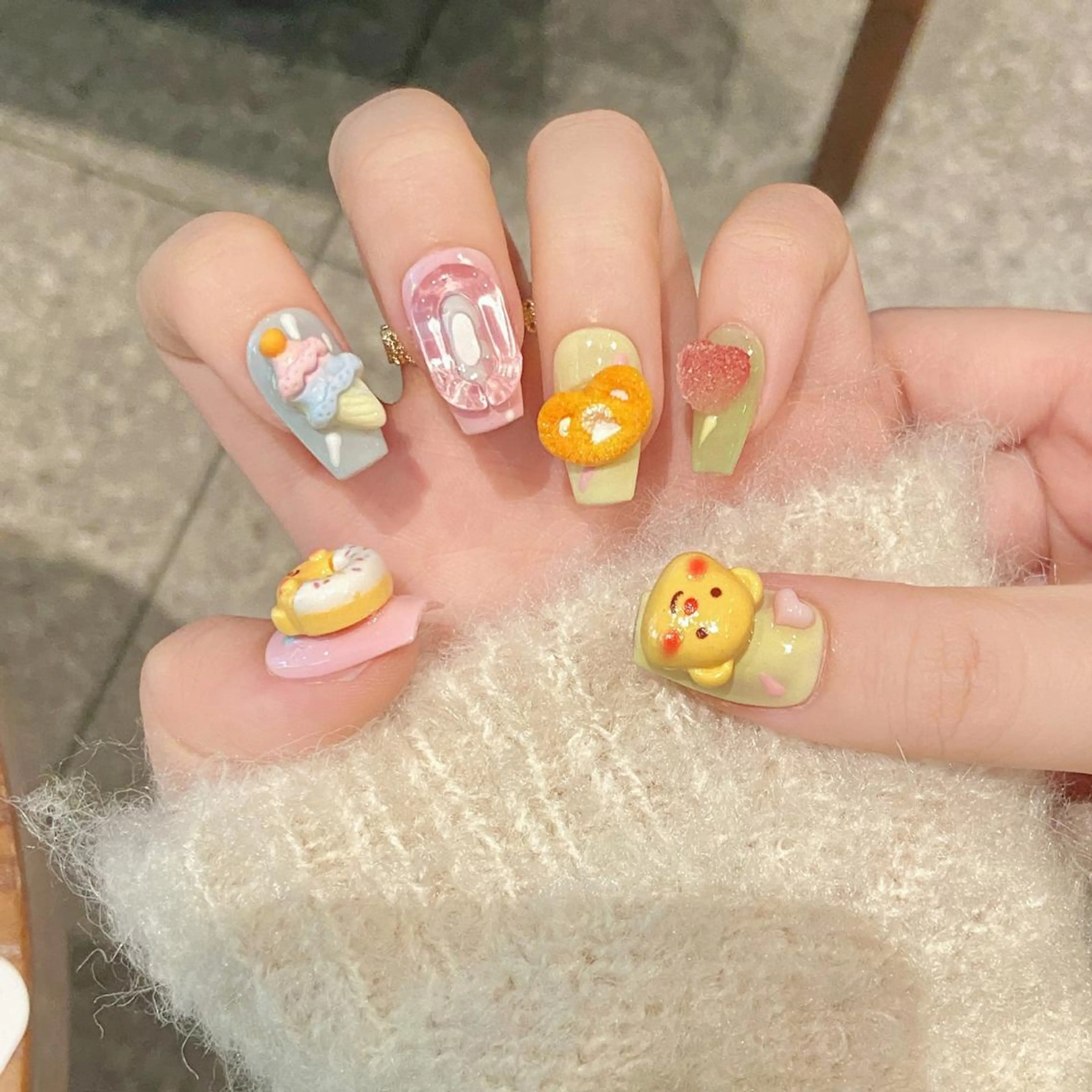 ネイル ジェルネイル スカルプネイル ネイルチップ KIMI 🐰のネイルデザイン