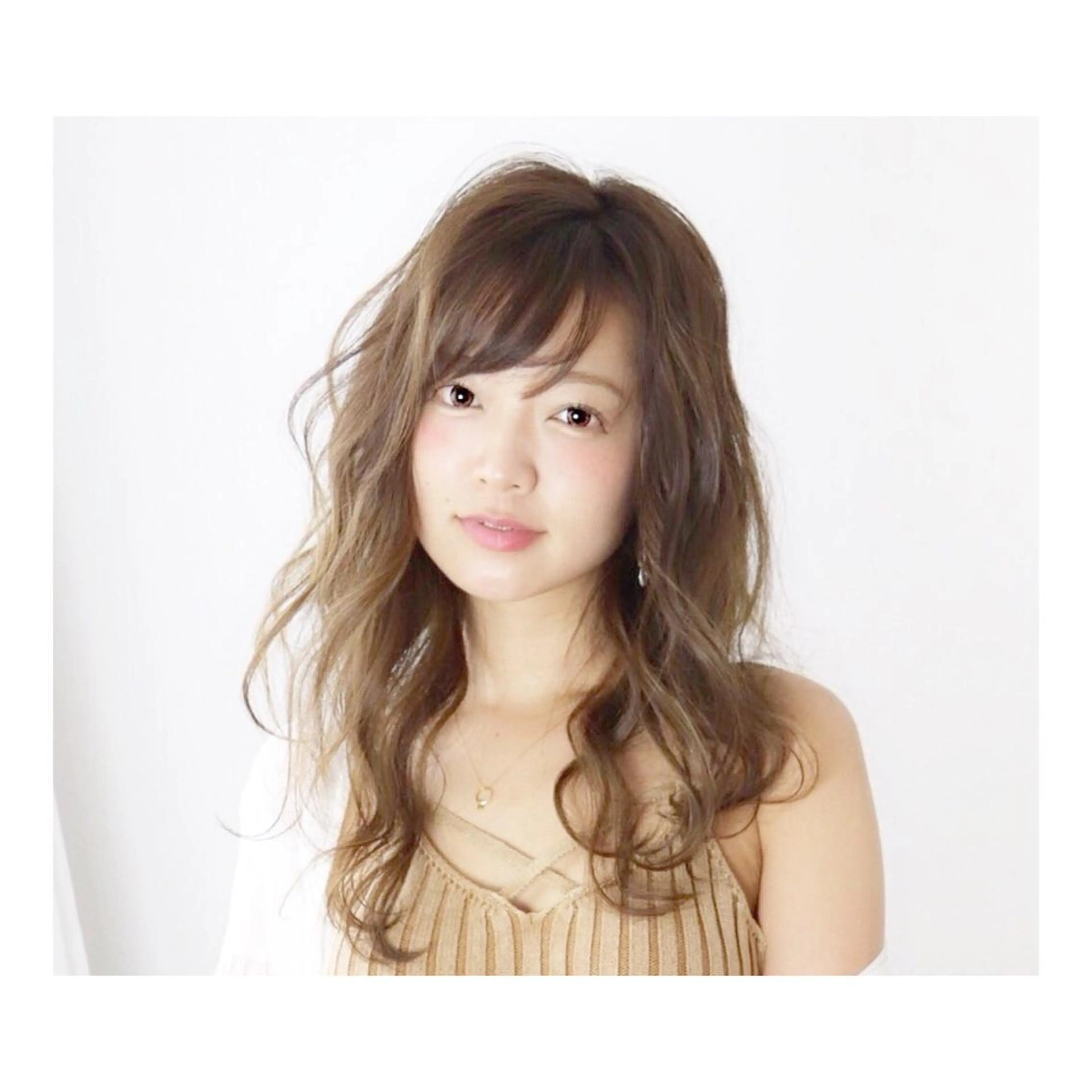 ロング ヘアカラー トリートメント Stazio 54の眉毛・アイブロウイメージ