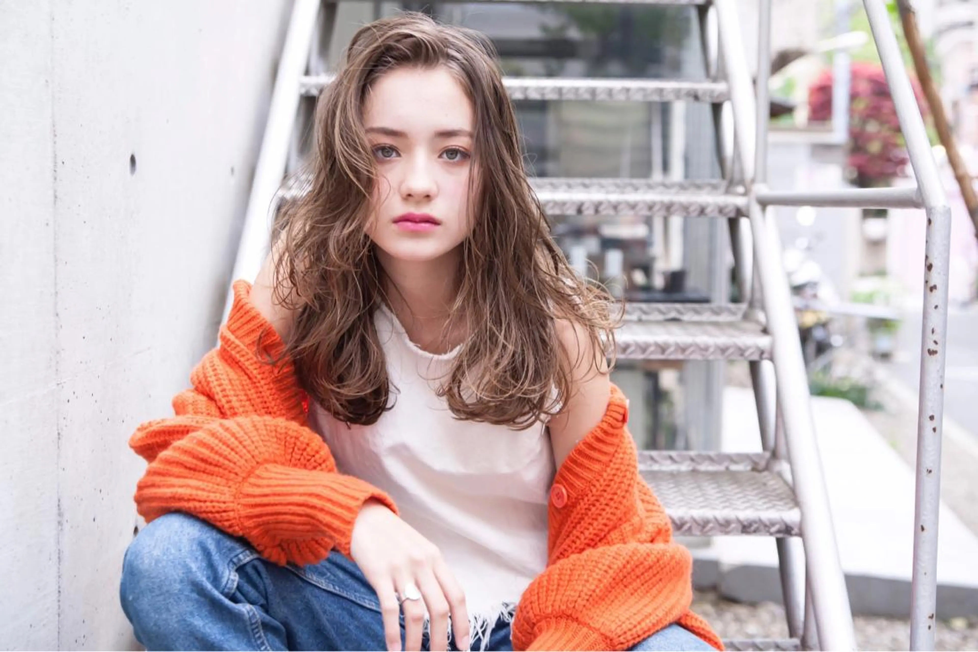 セミロング かきあげバング カット ヘアカラー トリートメント ヘッドスパ ヘアセット 山口 竣也のヘアスタイル
