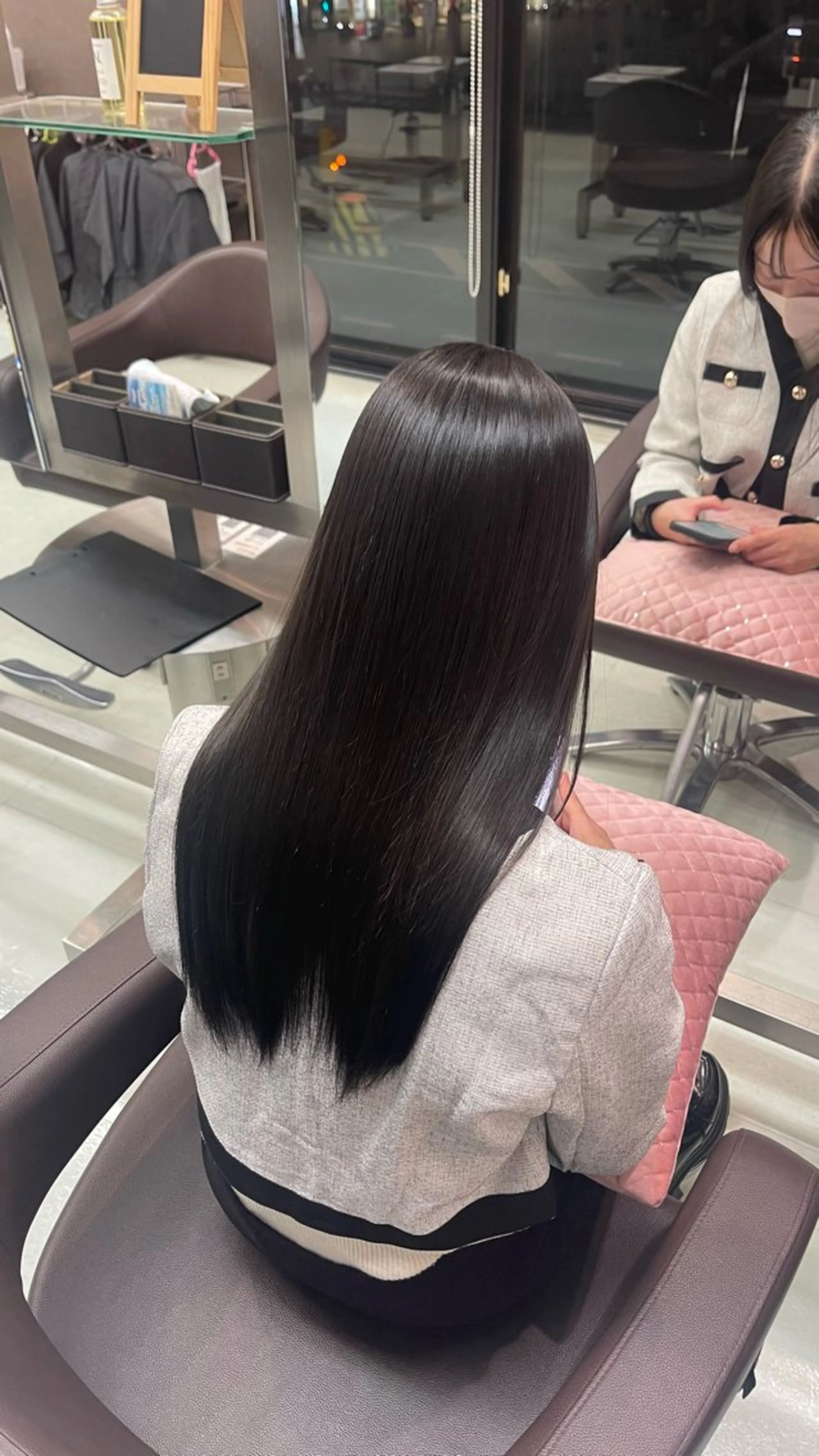 ロング カラー ブラウンカラー ヘアーメイクWILL 西宮店所属・WILL西宮 藤原 佳奈/髪質改善/艶髪のヘアスタイル