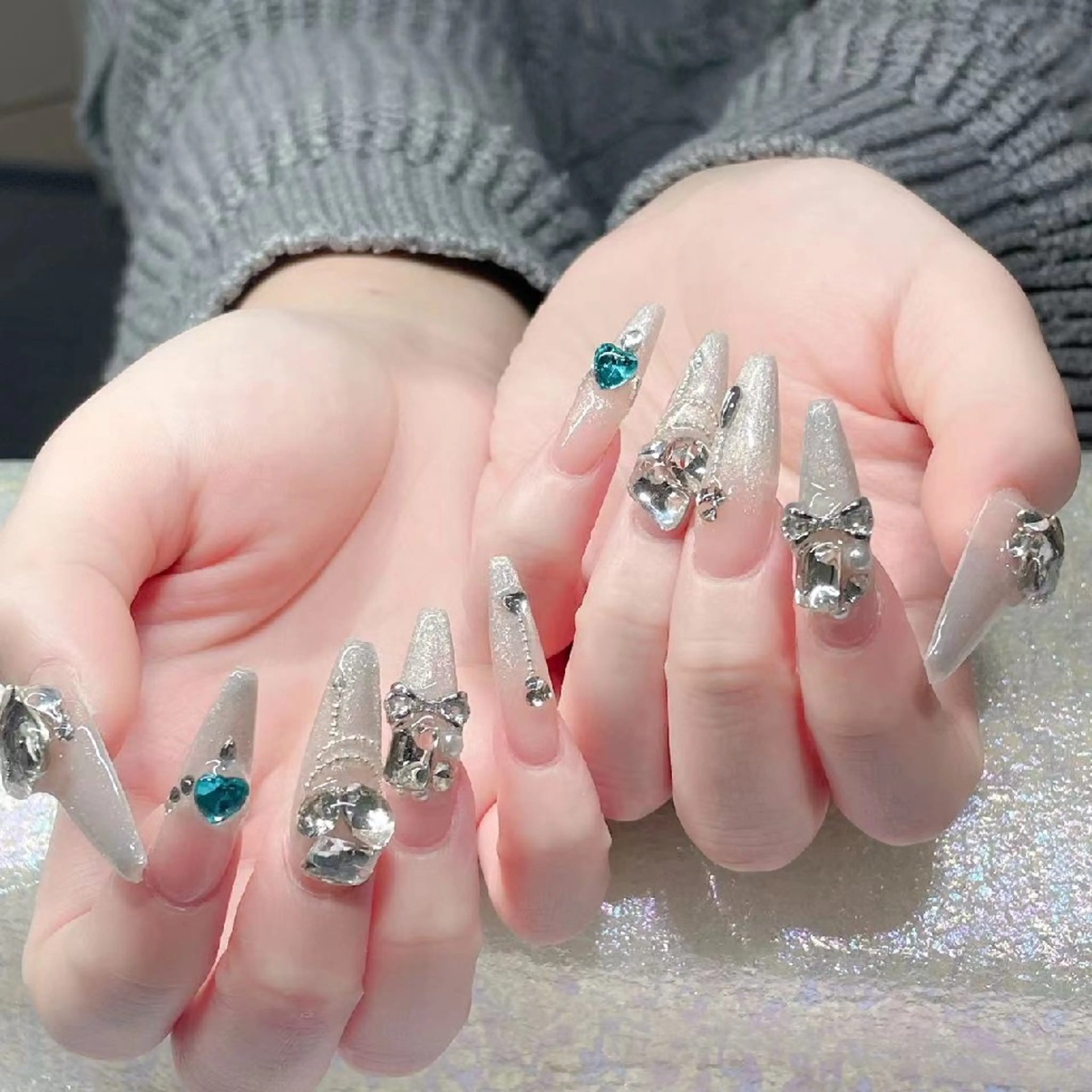 ネイル ハンドネイル Queens みなみのネイルデザイン