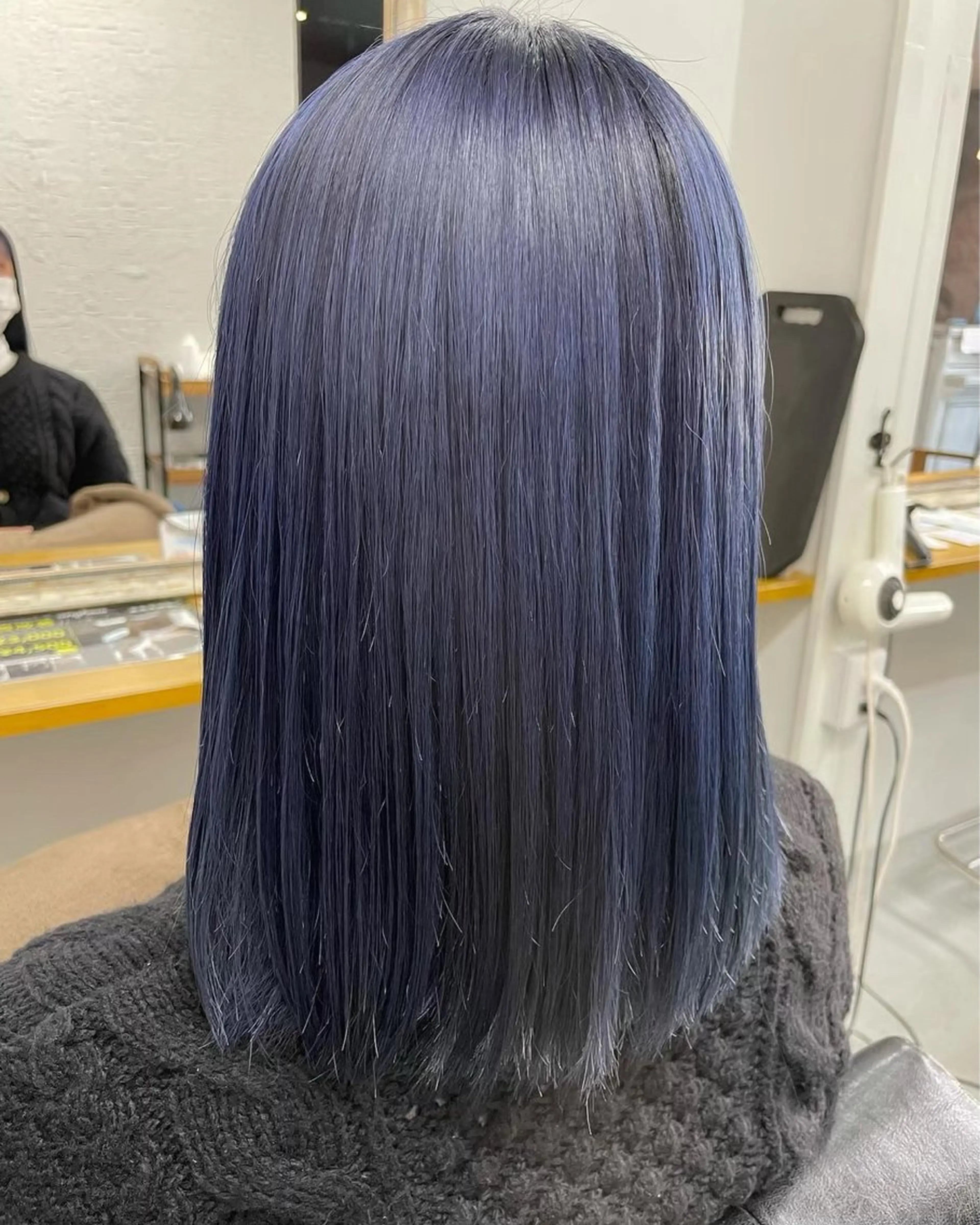 ロング ASAYA THREE(A)のヘアスタイル