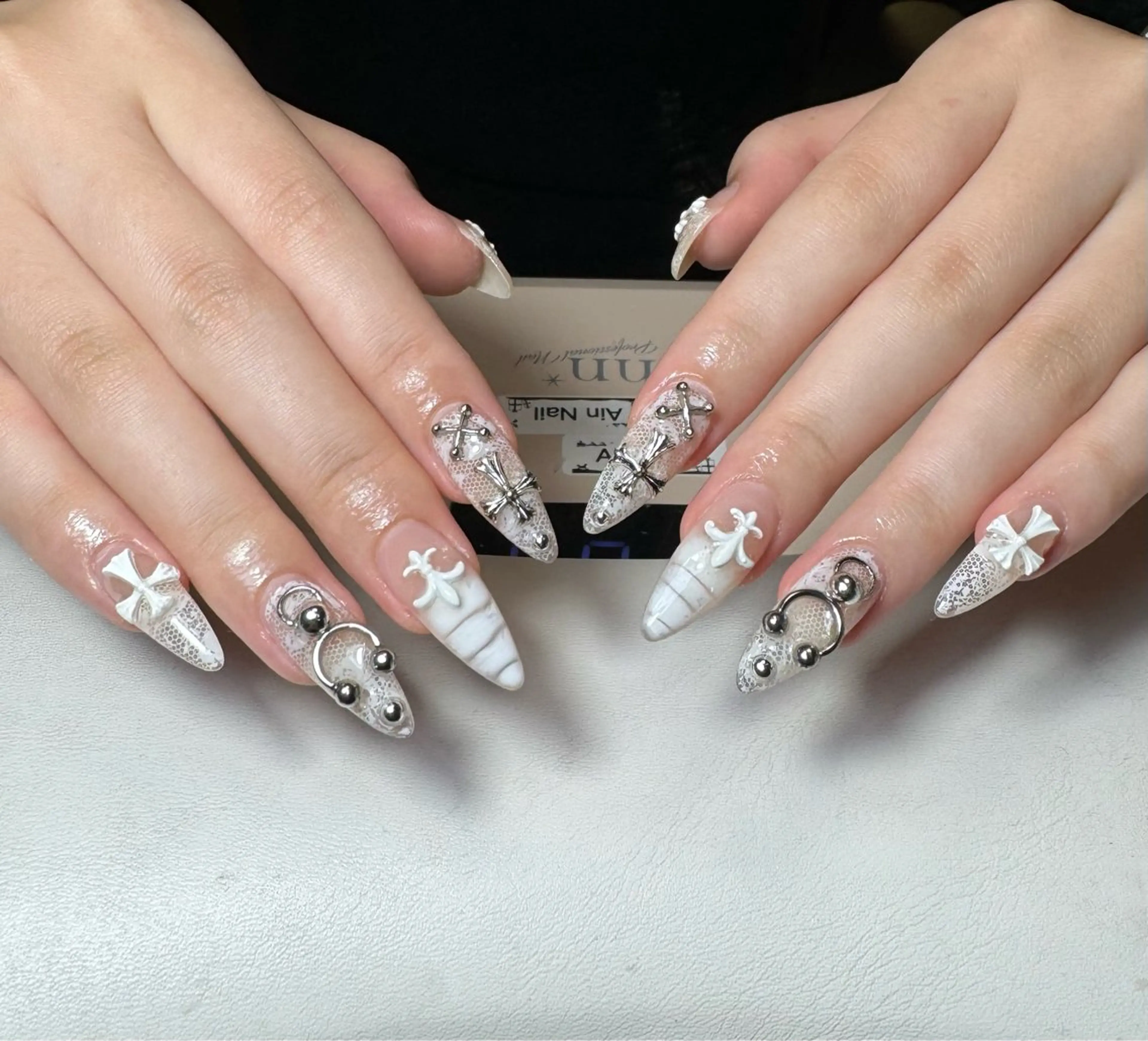 ネイル ハンドネイル ain nailのネイルデザイン