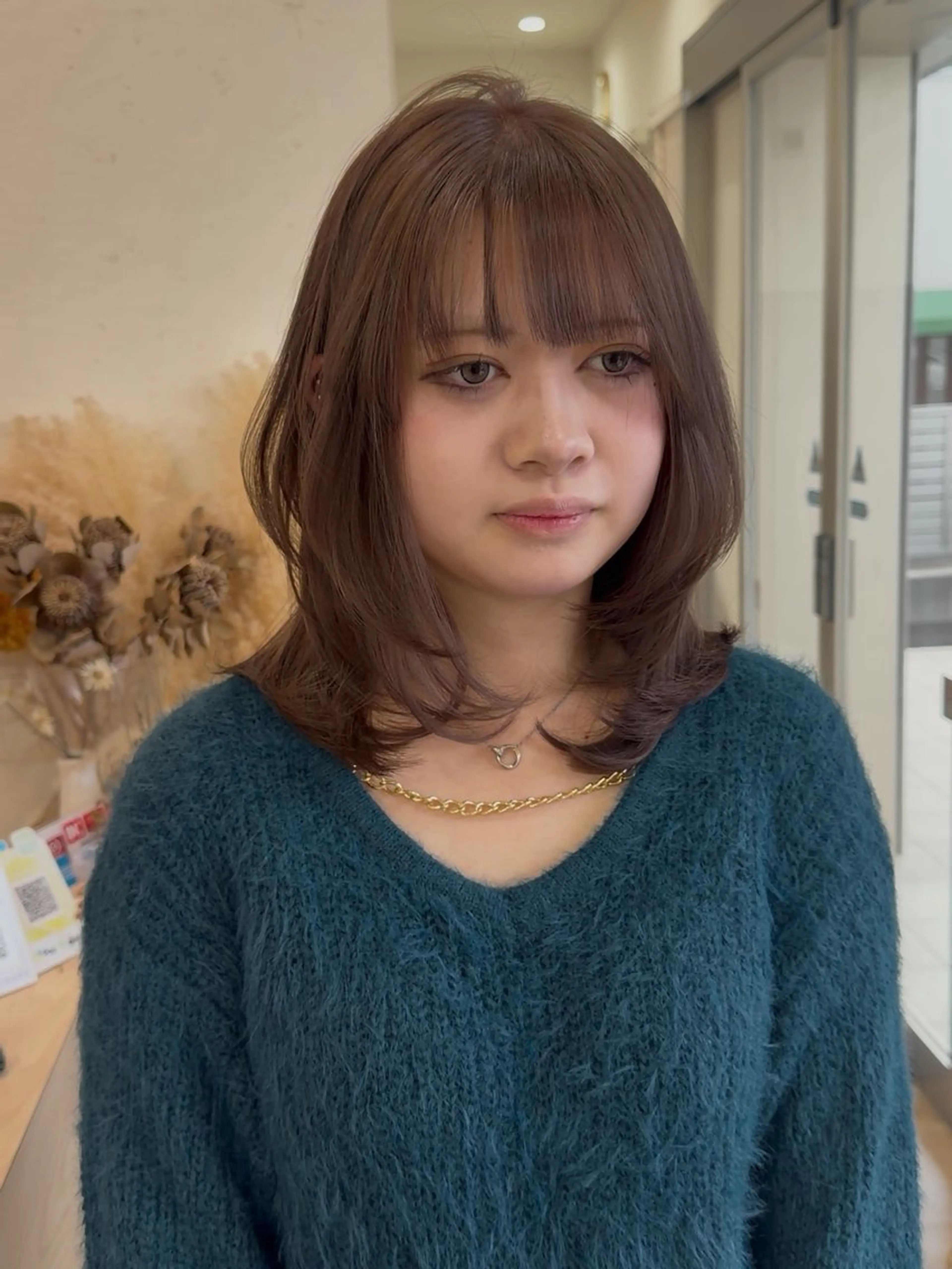 セミロング レイヤーカット ヘアカラー トリートメント 橋本翔 /ブリーチカラーのヘアスタイル