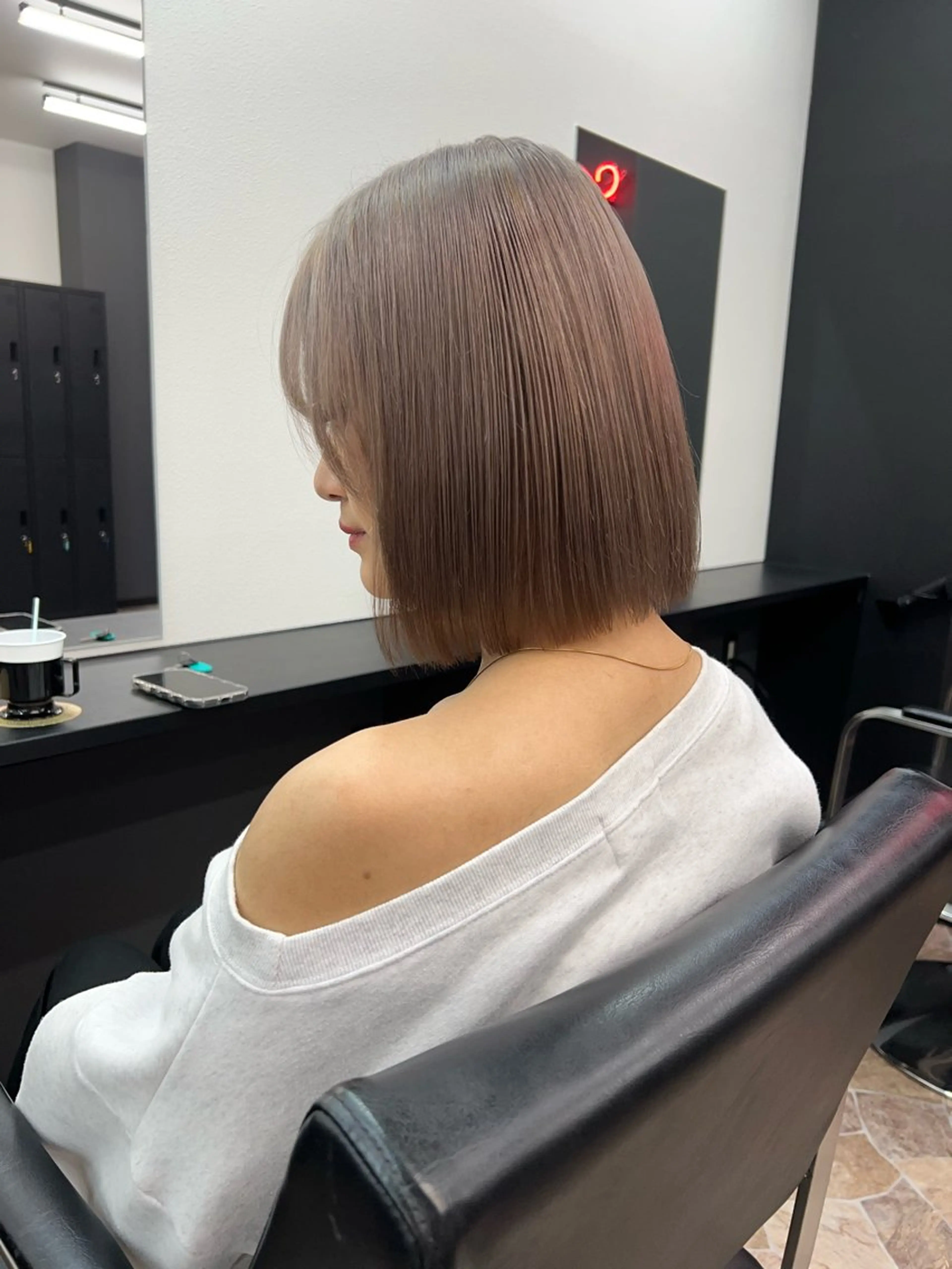 ショート 切りっぱなしボブ ボブ フリーダムマティーニ所属・藤本 翔己のヘアスタイル