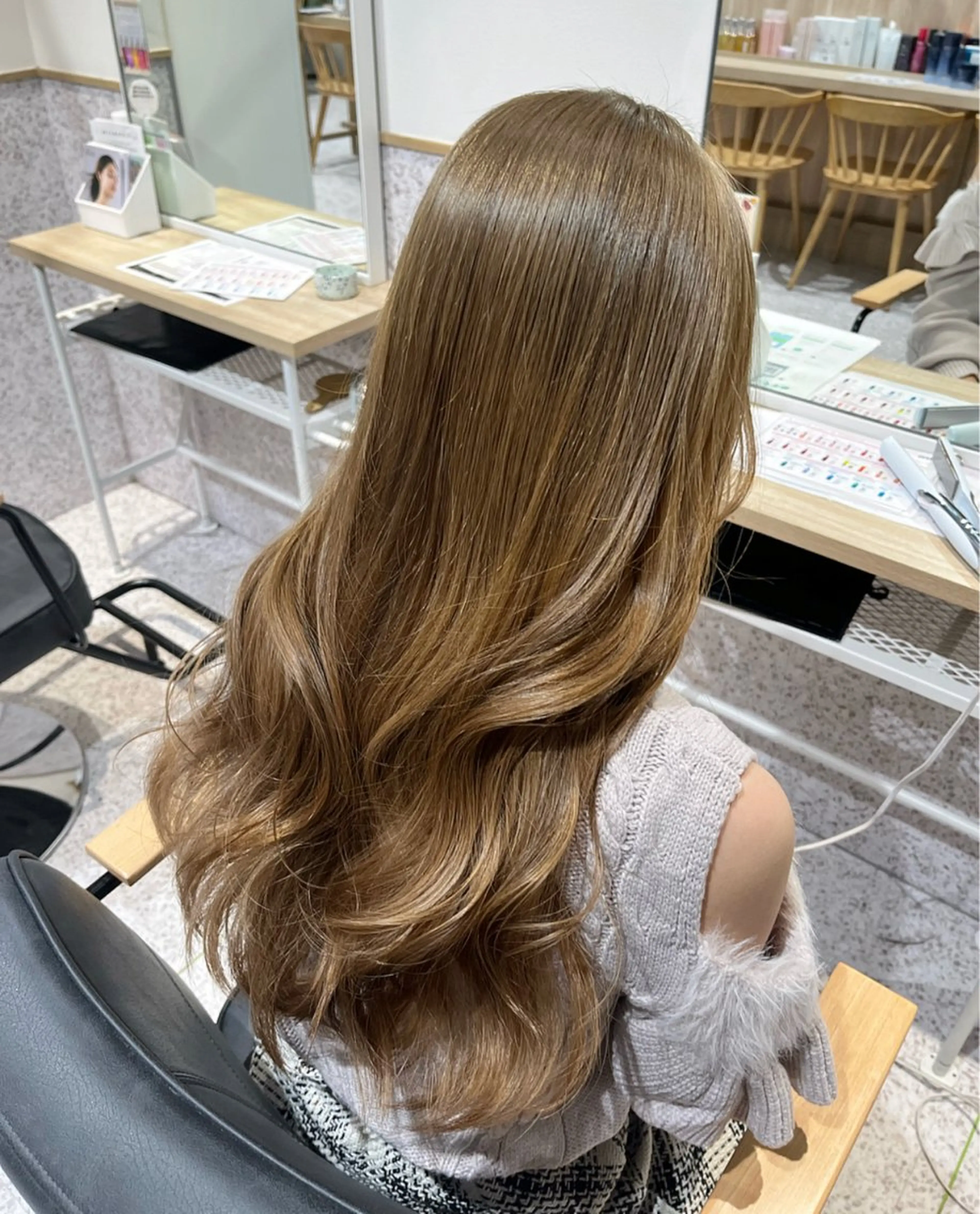 ロング カラー ダブルカラー イヤリングカラー ハイライトカラー ハイトーンカラー インナーカラー ヘアカラー トリートメント 髪質改善&艶カラー/ ほんだあみ (♡)のヘアスタイル