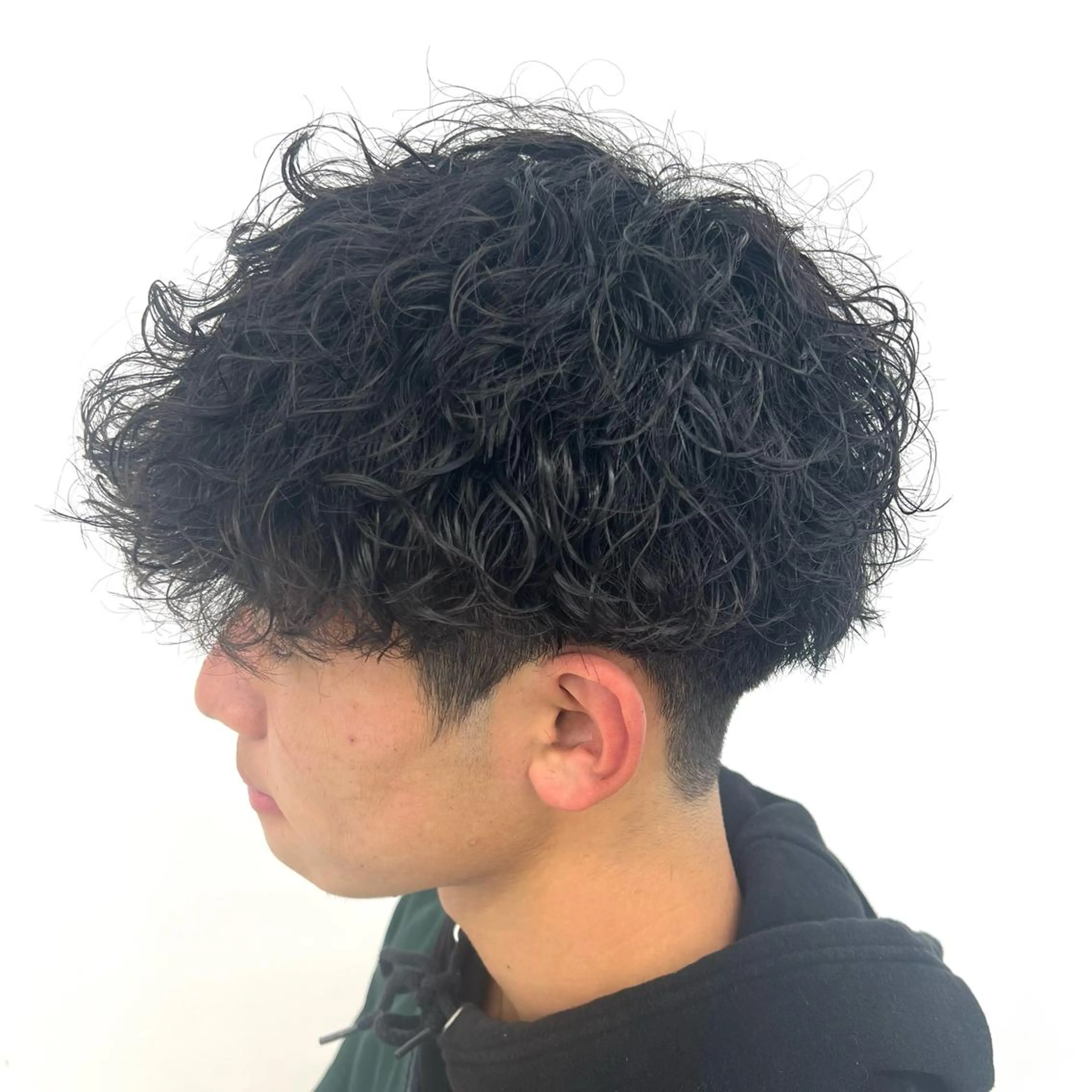 ショート パーマ メンズ 波巻きパーマ カット パーマ 柏メンズカットパーマ NO.1タイチのヘアスタイル