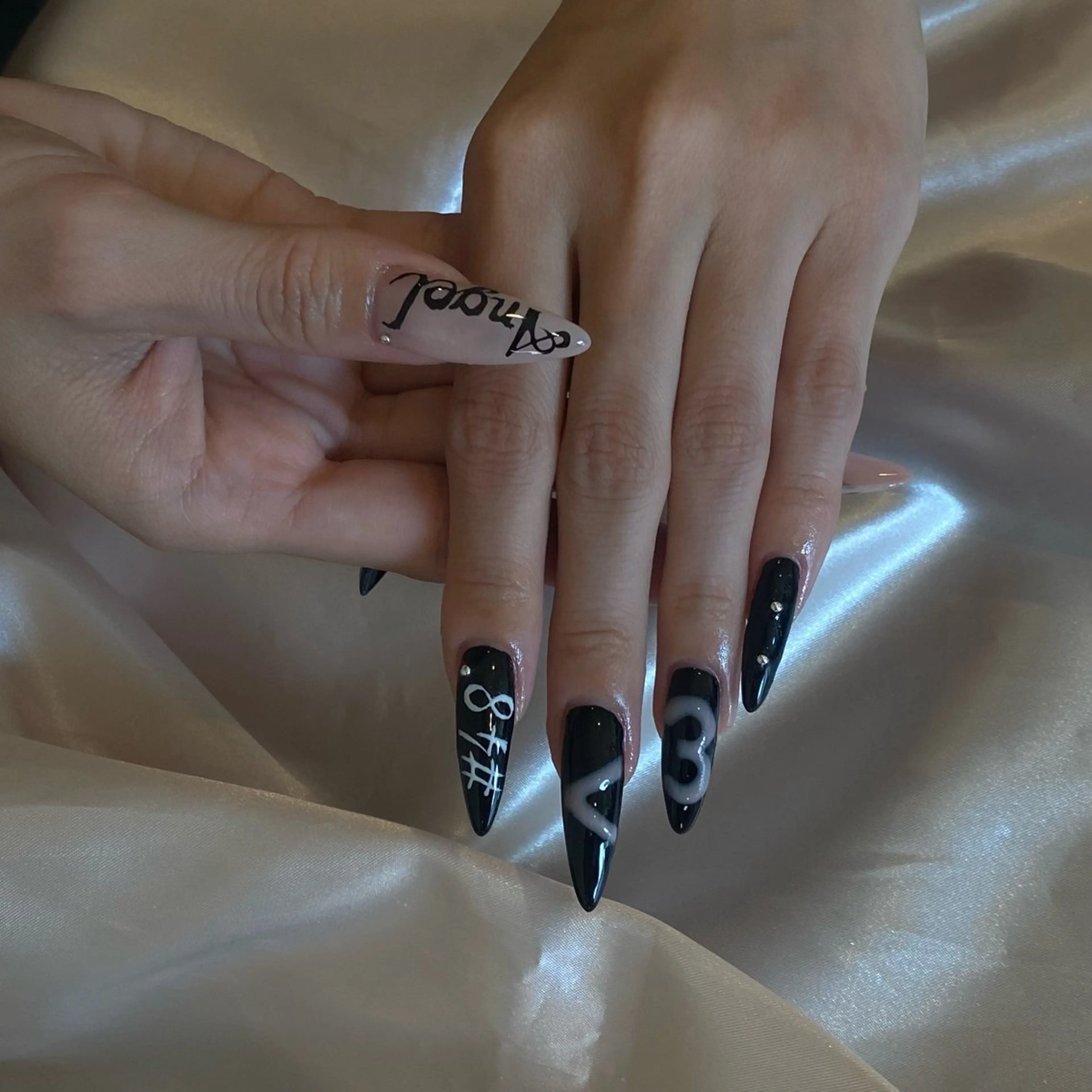 ネイル ハンドネイル la vie Luire所属・la vie Luire アスカのネイルデザイン