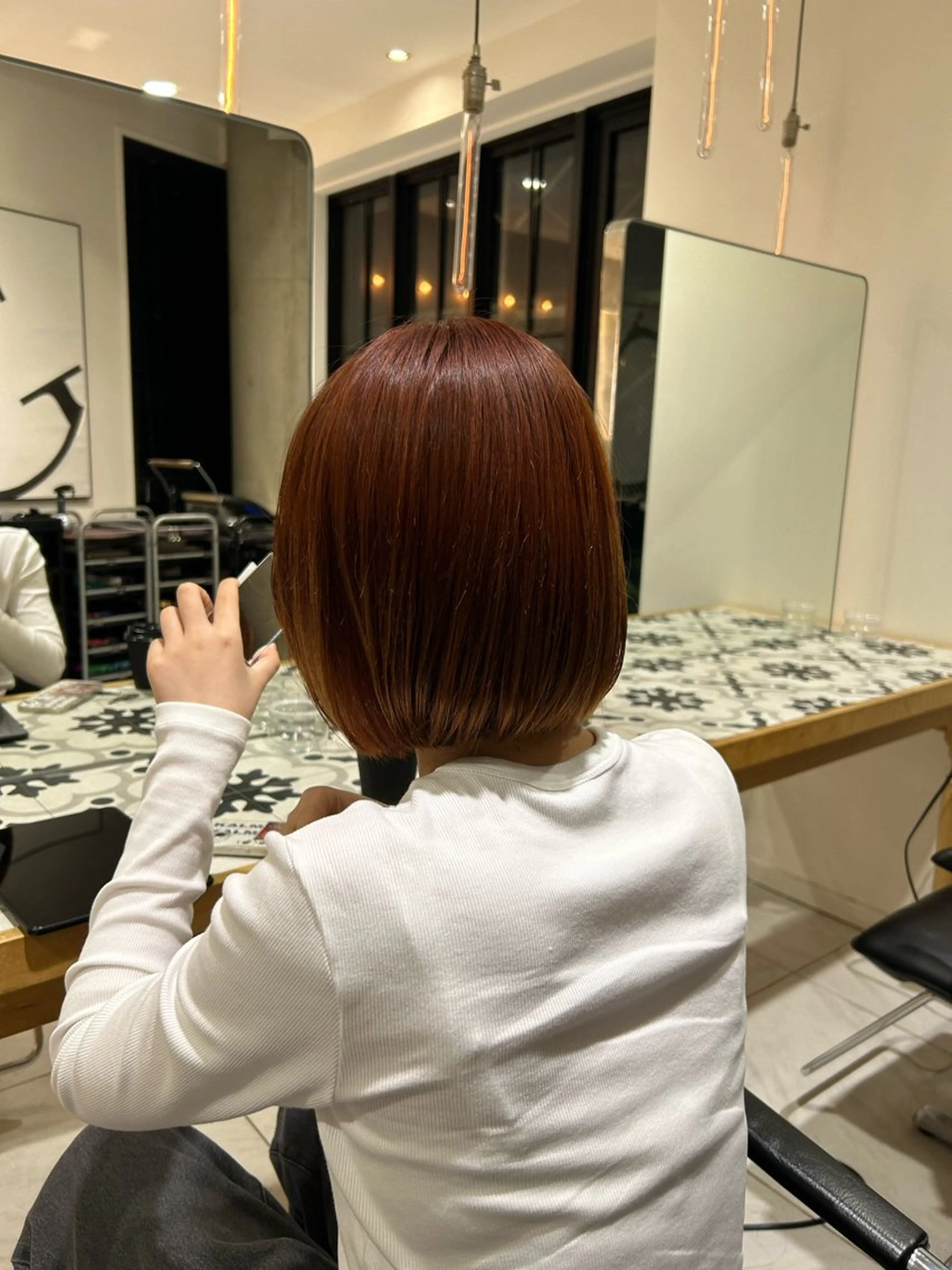 ミディアム カット 暗髪🐈‍⬛艶髪☔︎ 愛弥のヘアスタイル