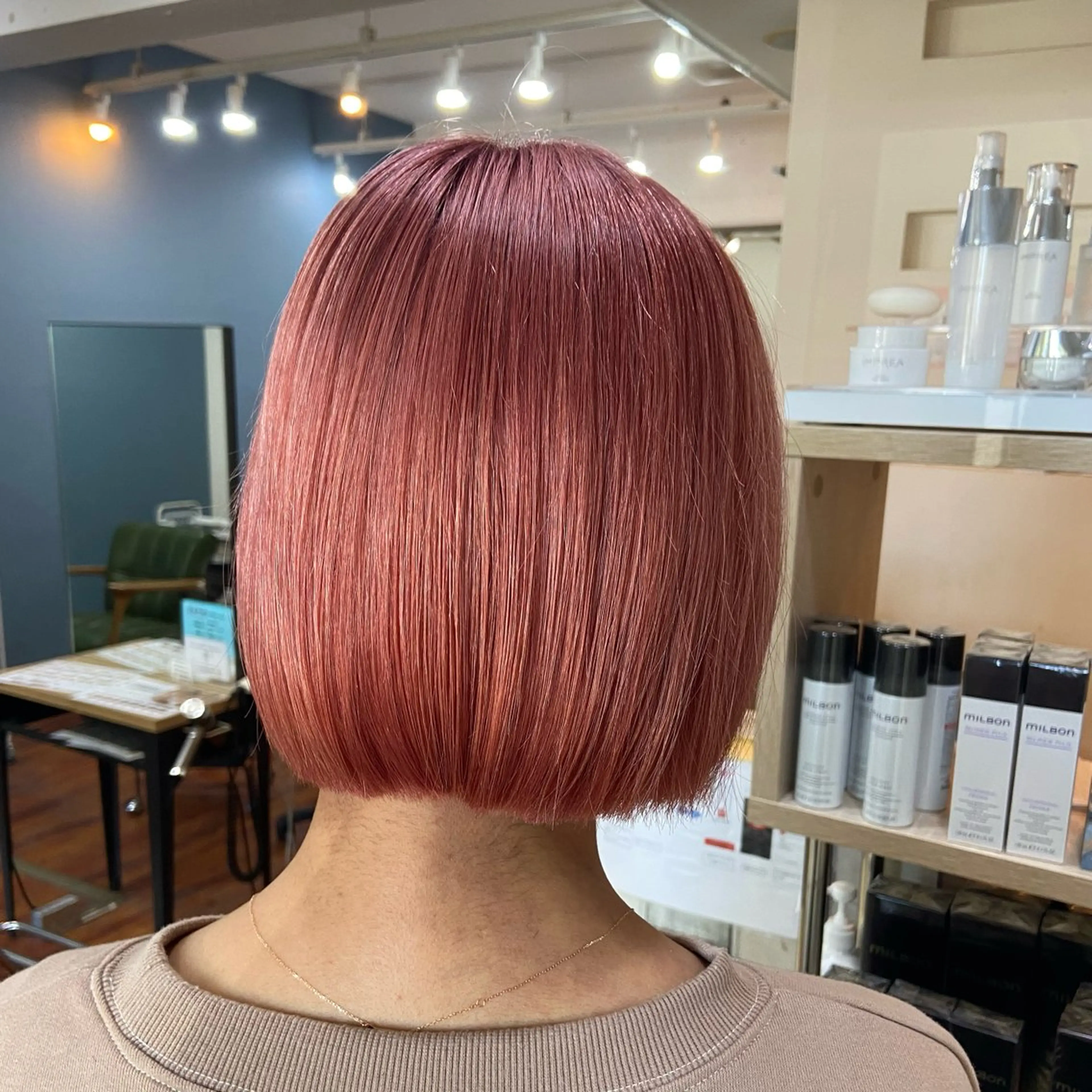 ショート カラー オレンジ ピンクカラー 伏見稲荷/髪質改善/ ブリーチ/西川奈穂のヘアスタイル