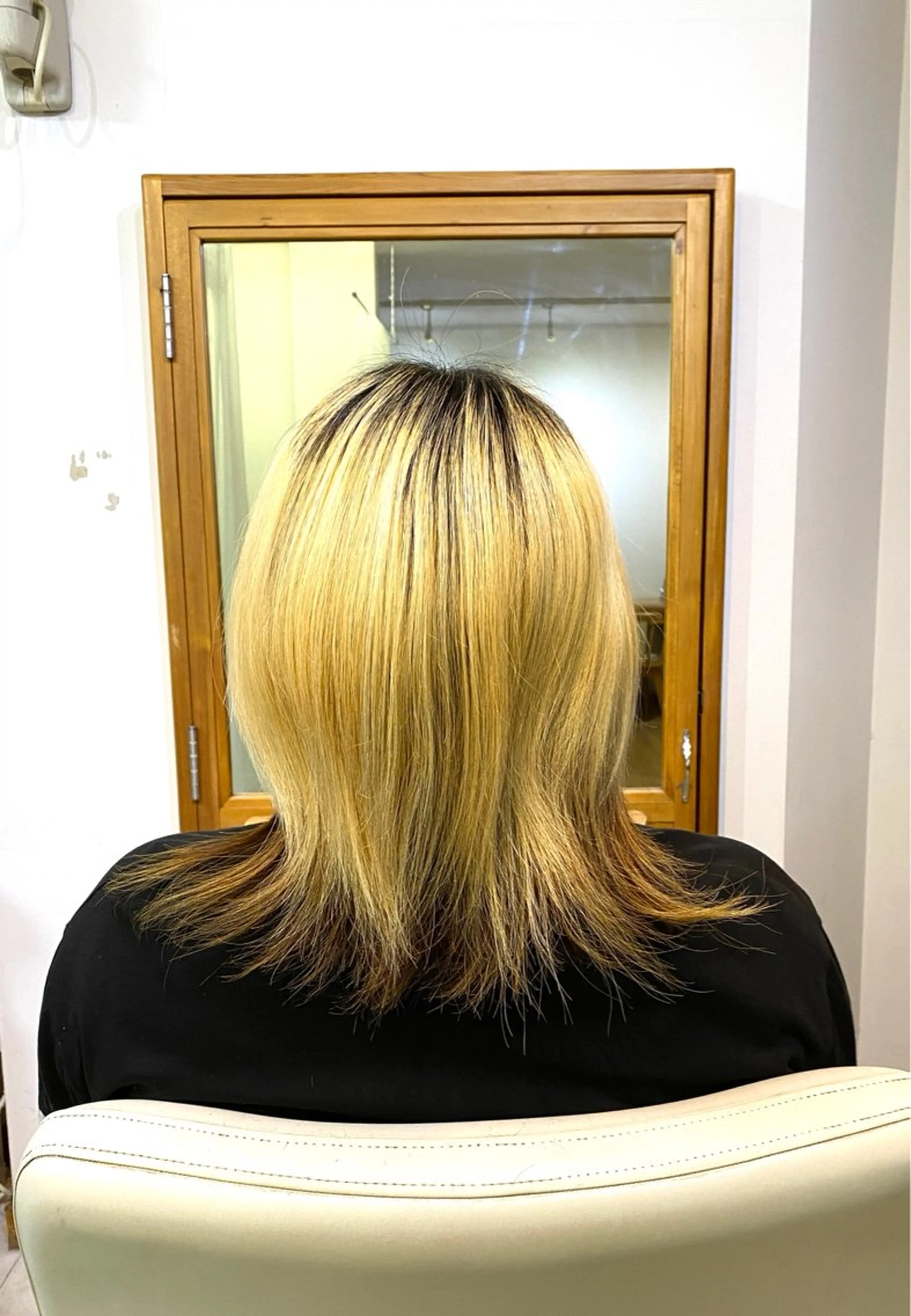 ミディアム カラー CRADLE Takeuchiのヘアスタイル