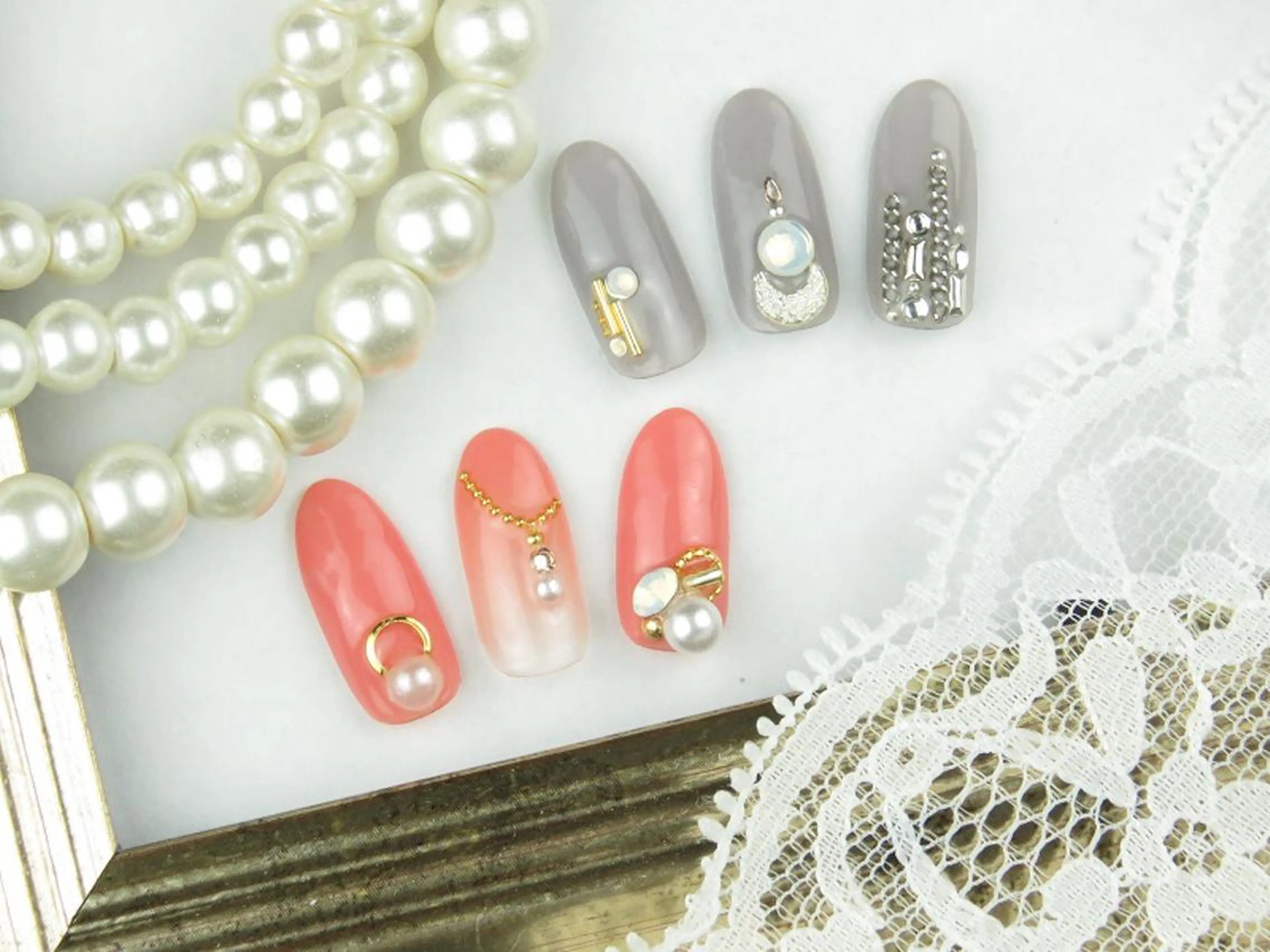 ネイル アートネイル ストーンネイル atelier la vita所属・lavita. mimuraのネイルデザイン