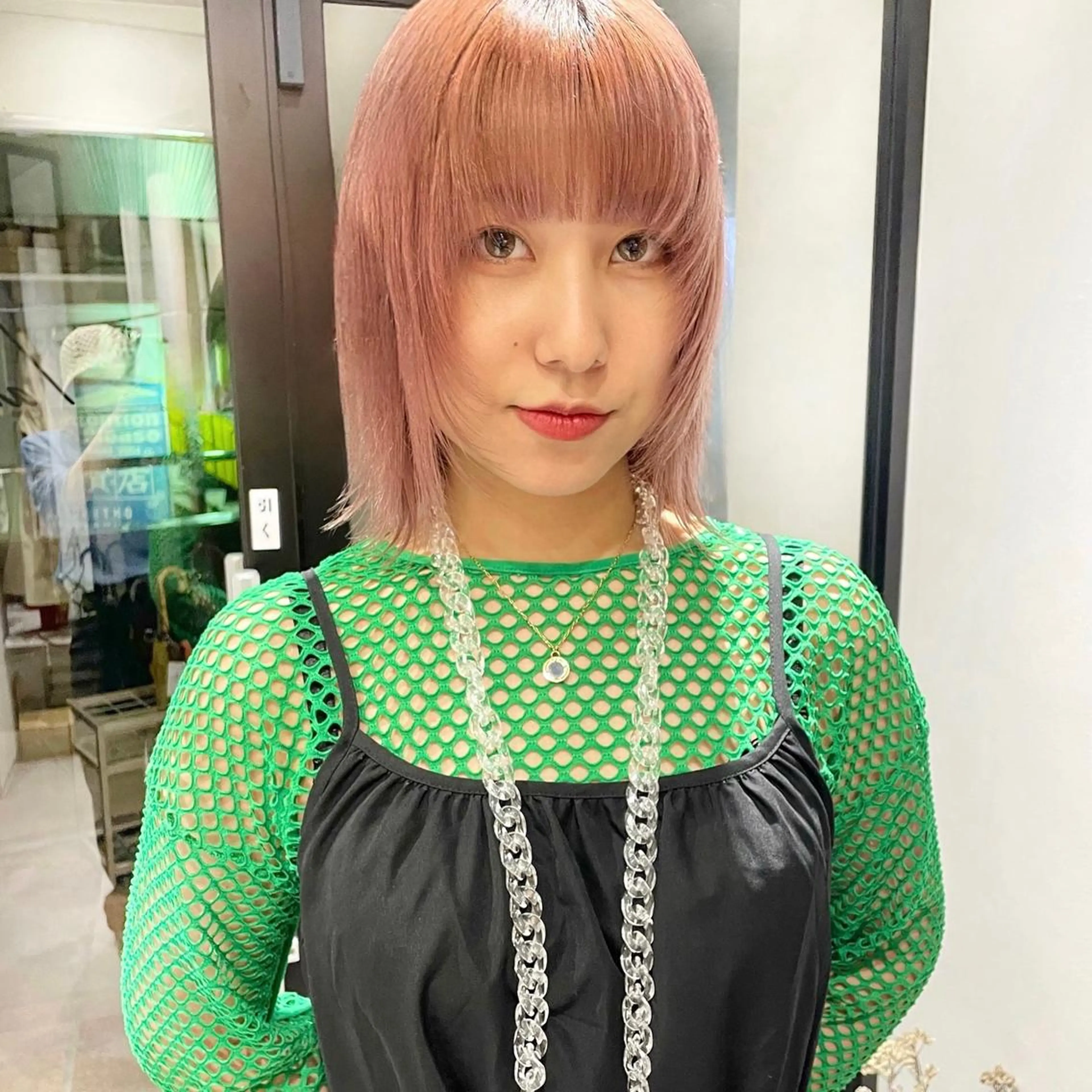 ミディアム カラー ベージュカラー ピンクカラー ピンクベージュ カット ヘアカラー 🍊暖色×顔周り 🍊cocoroのヘアスタイル