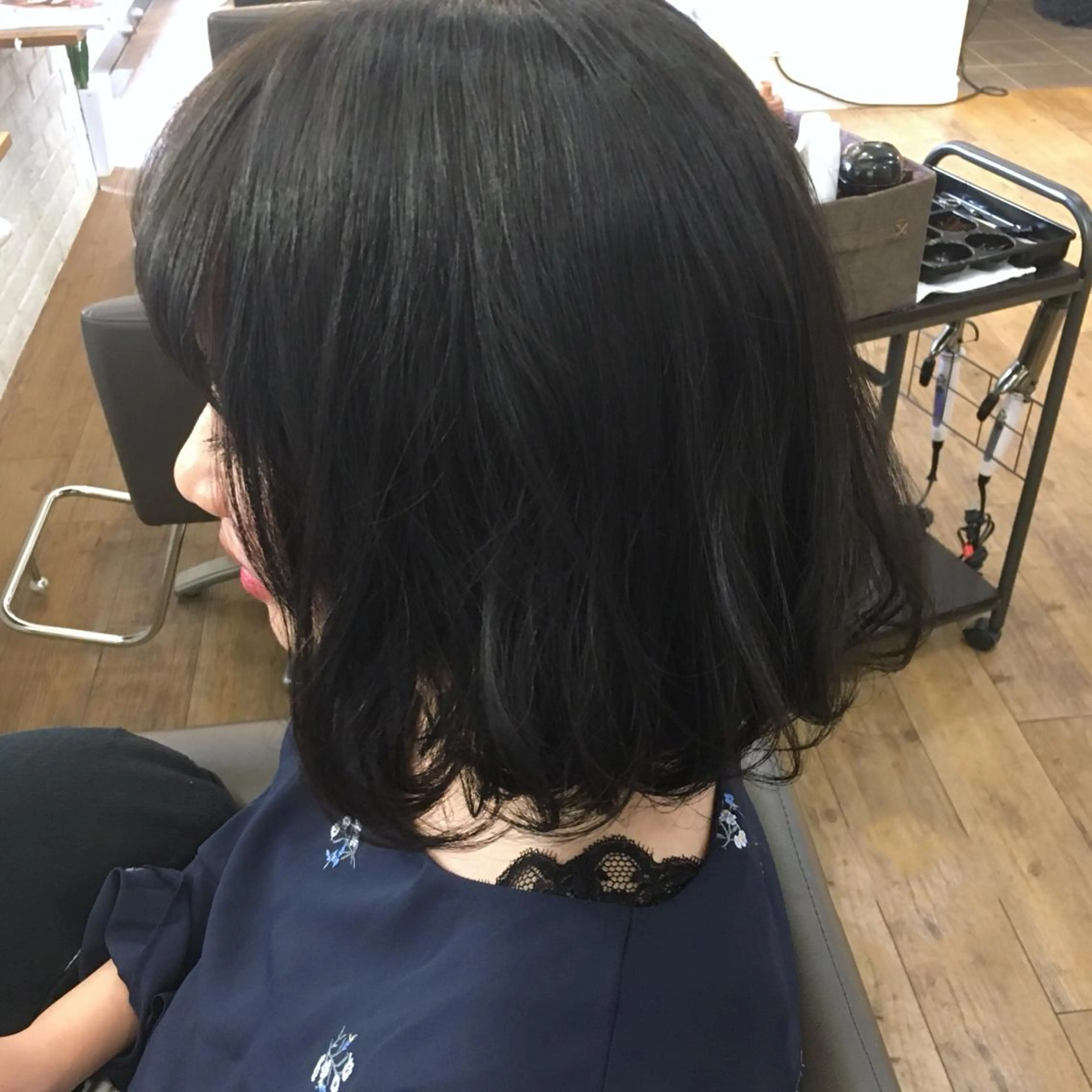 ショート カラー 上川 美幸のヘアスタイル