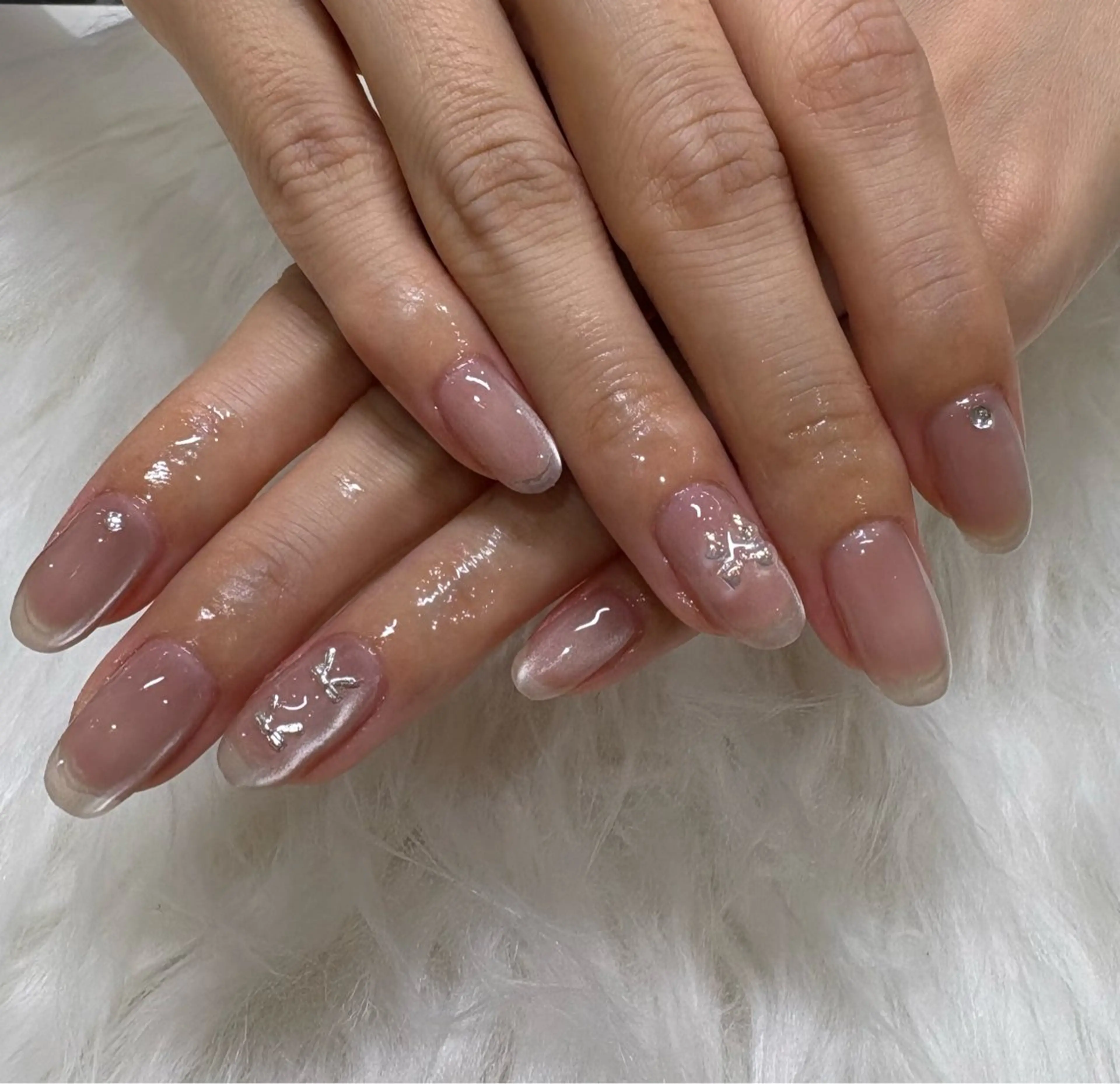 ネイル シオリ 🎀のネイルデザイン