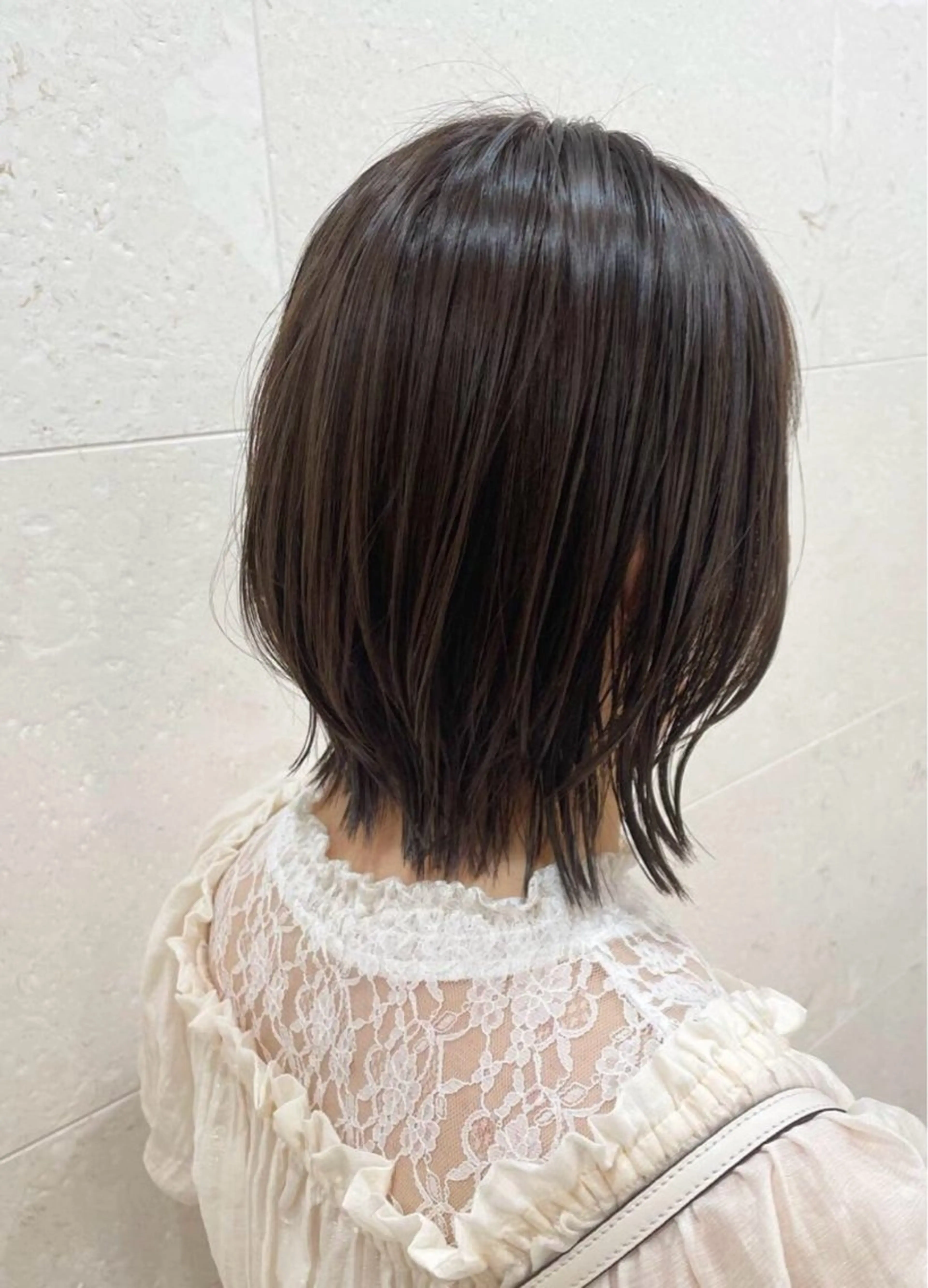 ショート レイヤーカット IT by ALBUM立川のヘアスタイル