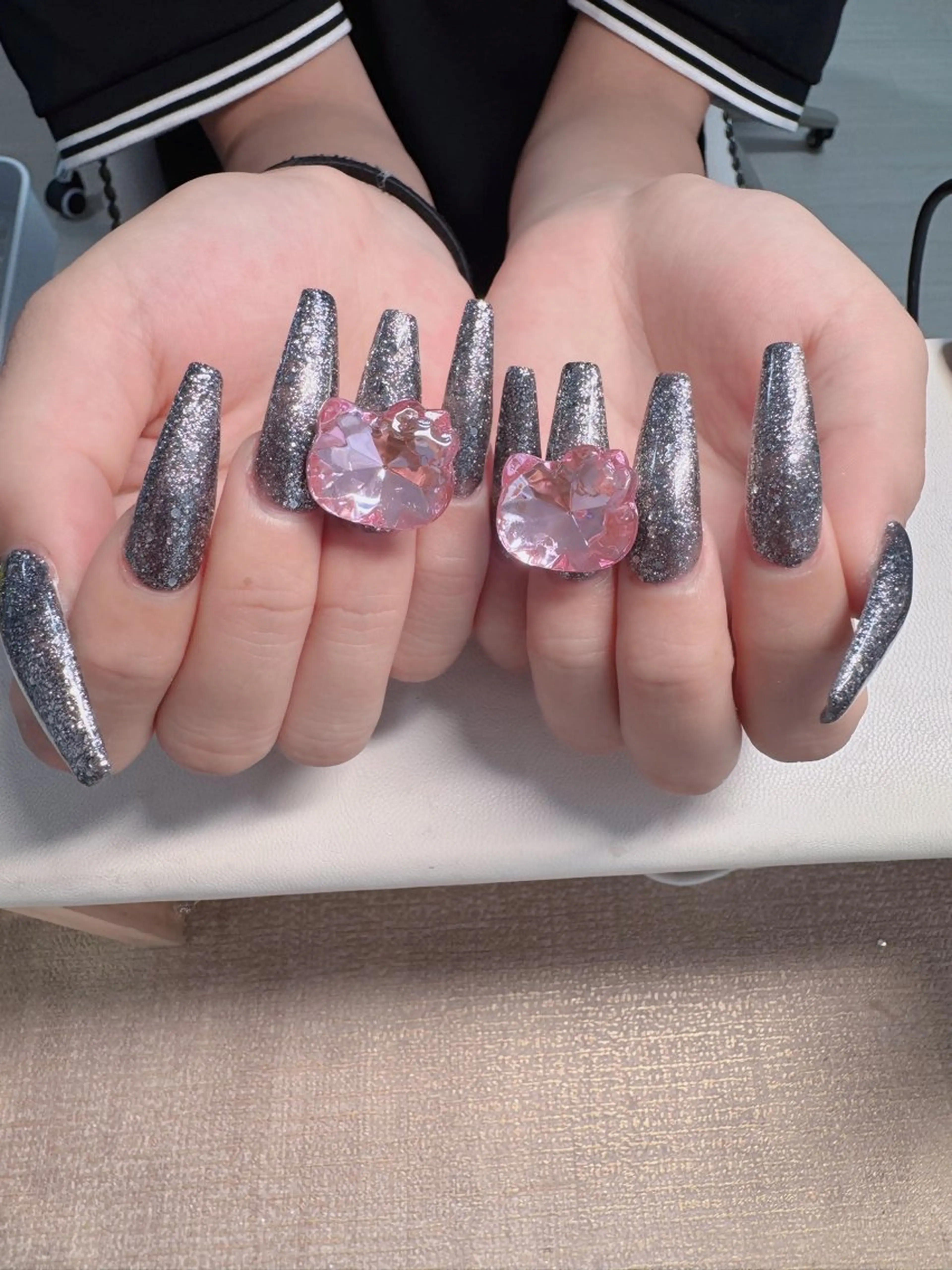 ネイル オーロラネイル フレンチネイル ジェルネイル ハロウィン キラキラネイル ハンドネイル H.baby Nail Salon所属・H.baby Nail Salonのネイルデザイン