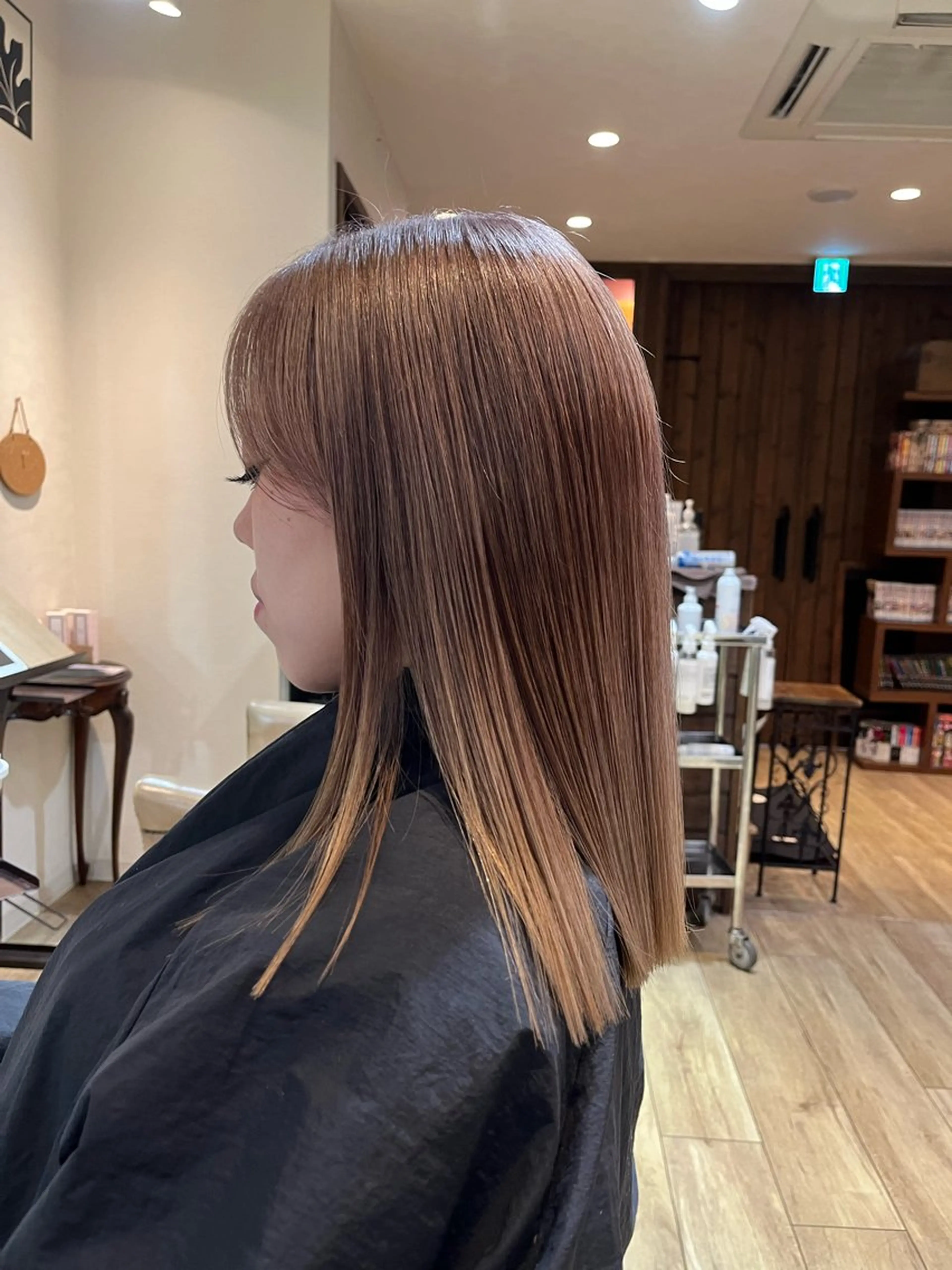 ミディアム カラー ブリーチ ブリーチなしカラー 縮毛矯正 ヘアカラー VOYAGE所属・中園 康のヘアスタイル