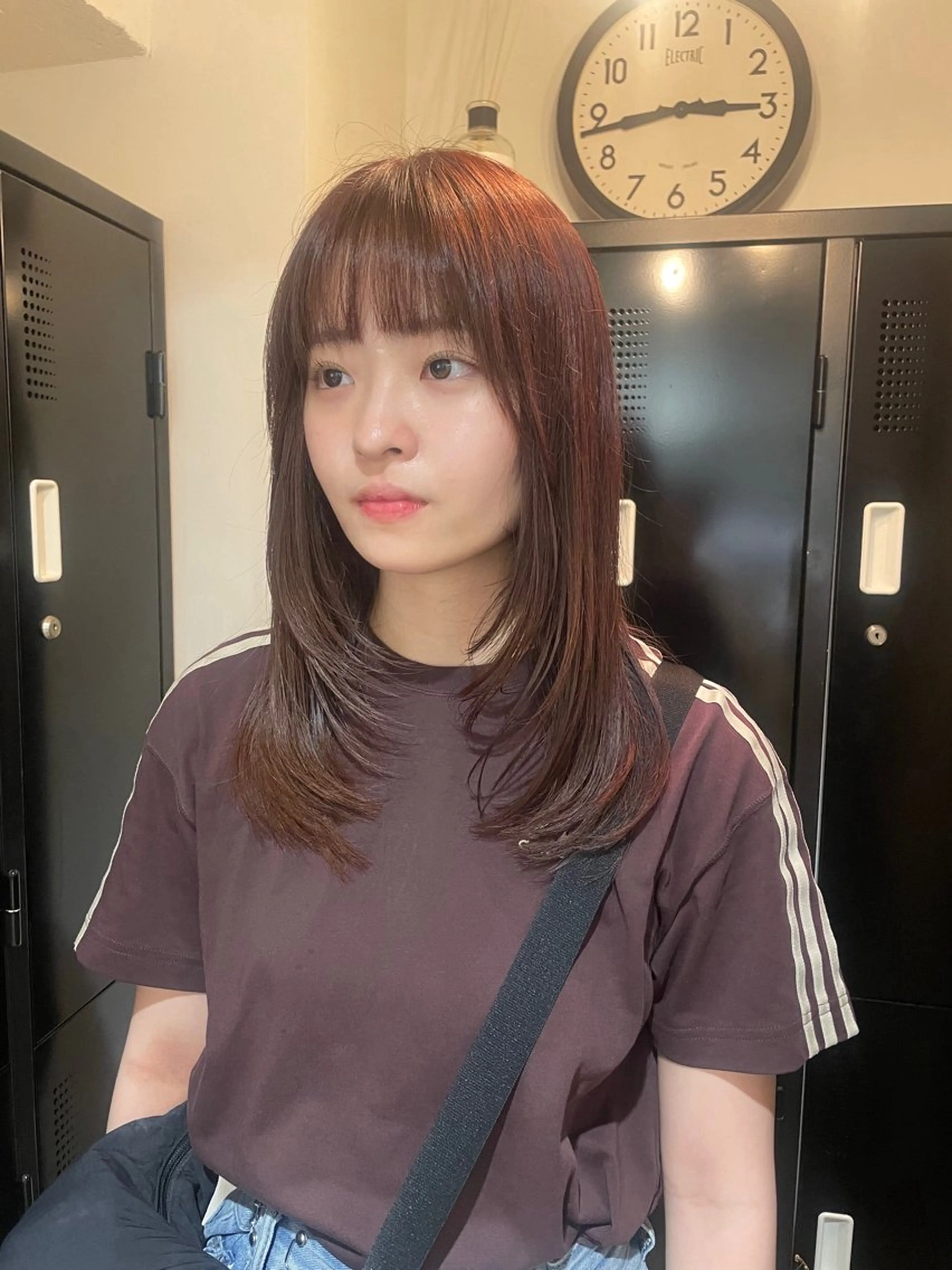 セミロング 顔まわりレイヤー レイヤーカット LOREN/ miuのヘアスタイル