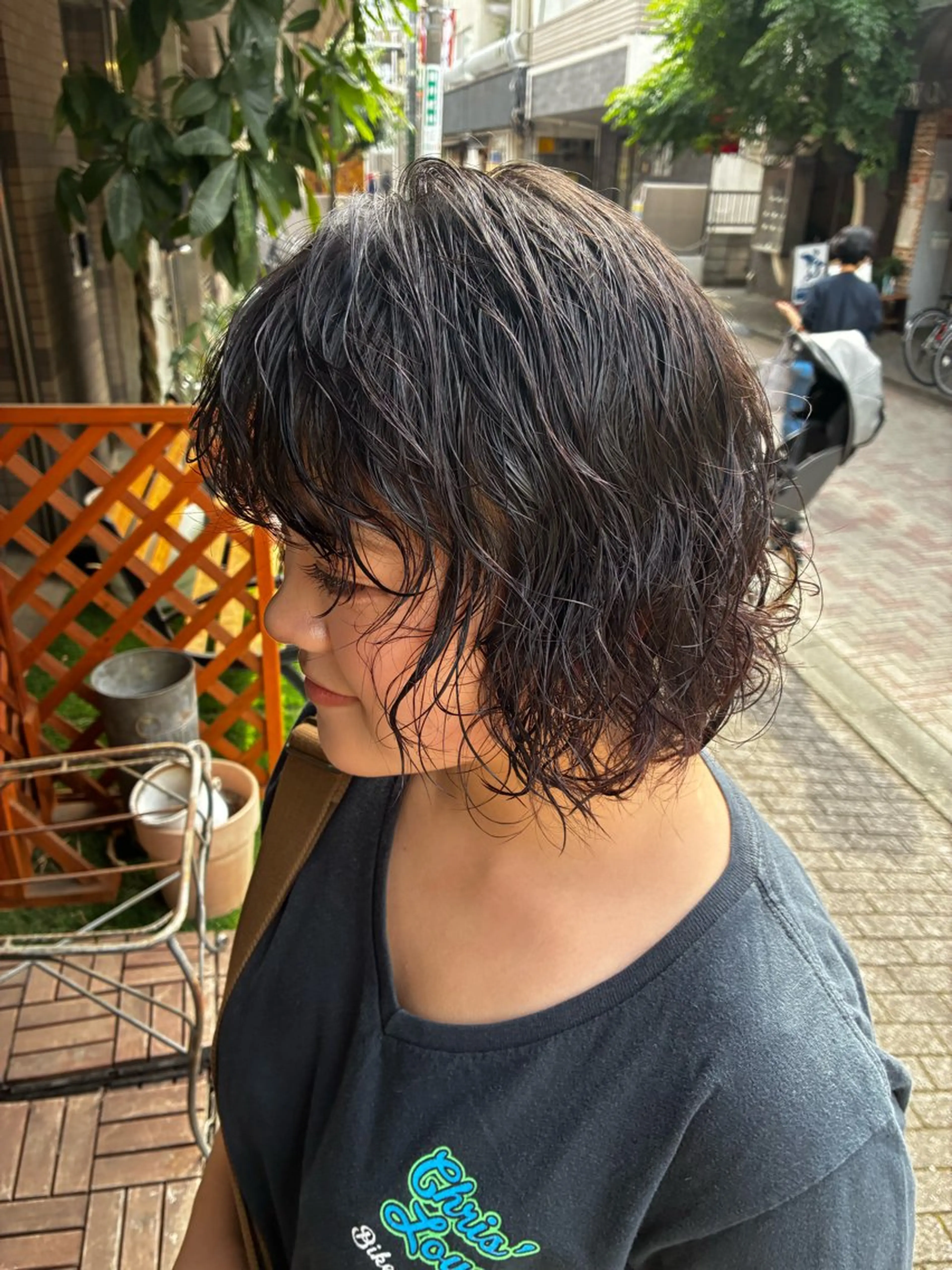 ショート パーマ 佐藤 芽衣のヘアスタイル