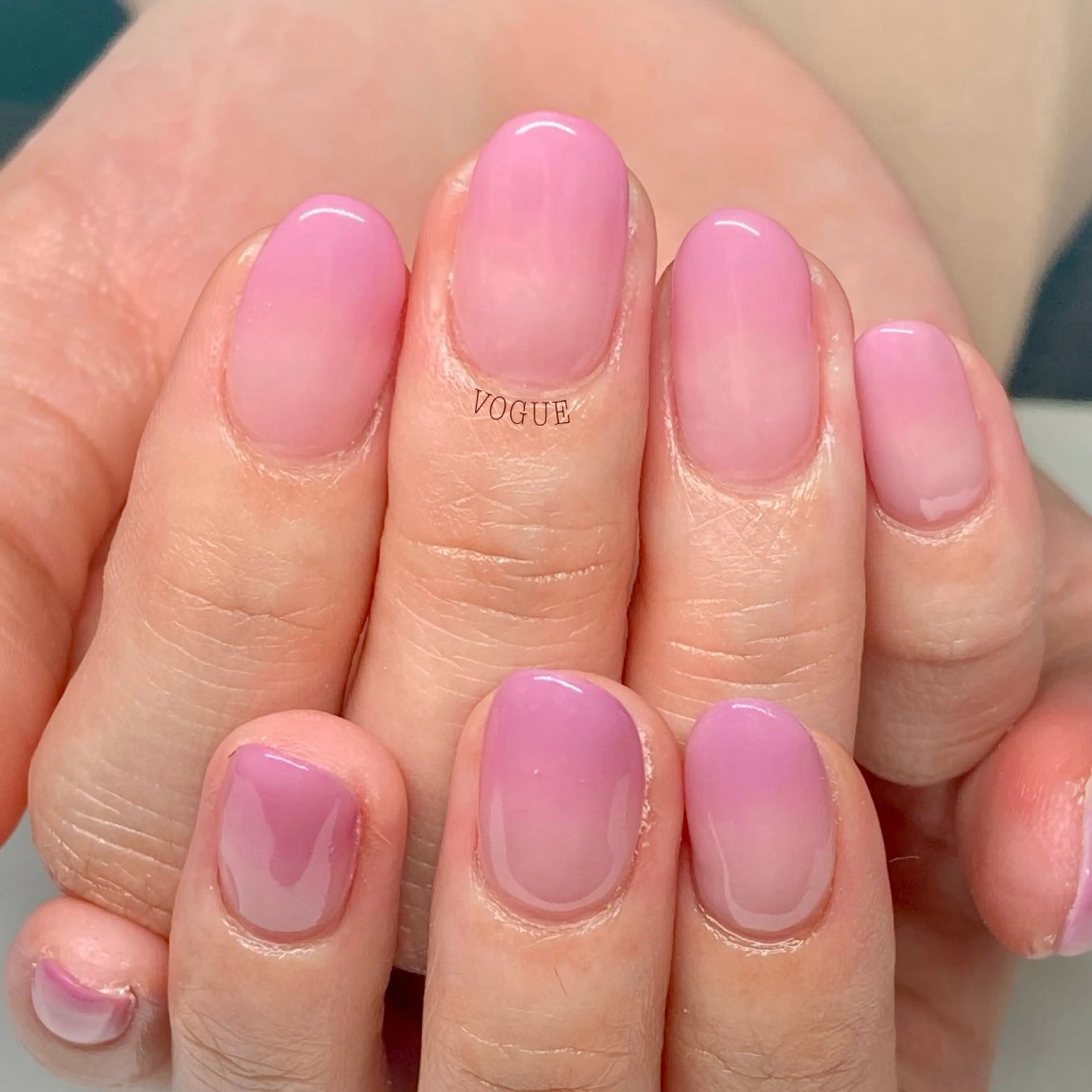 ネイル ハンドネイル VOGUE ×SWANのネイルデザイン