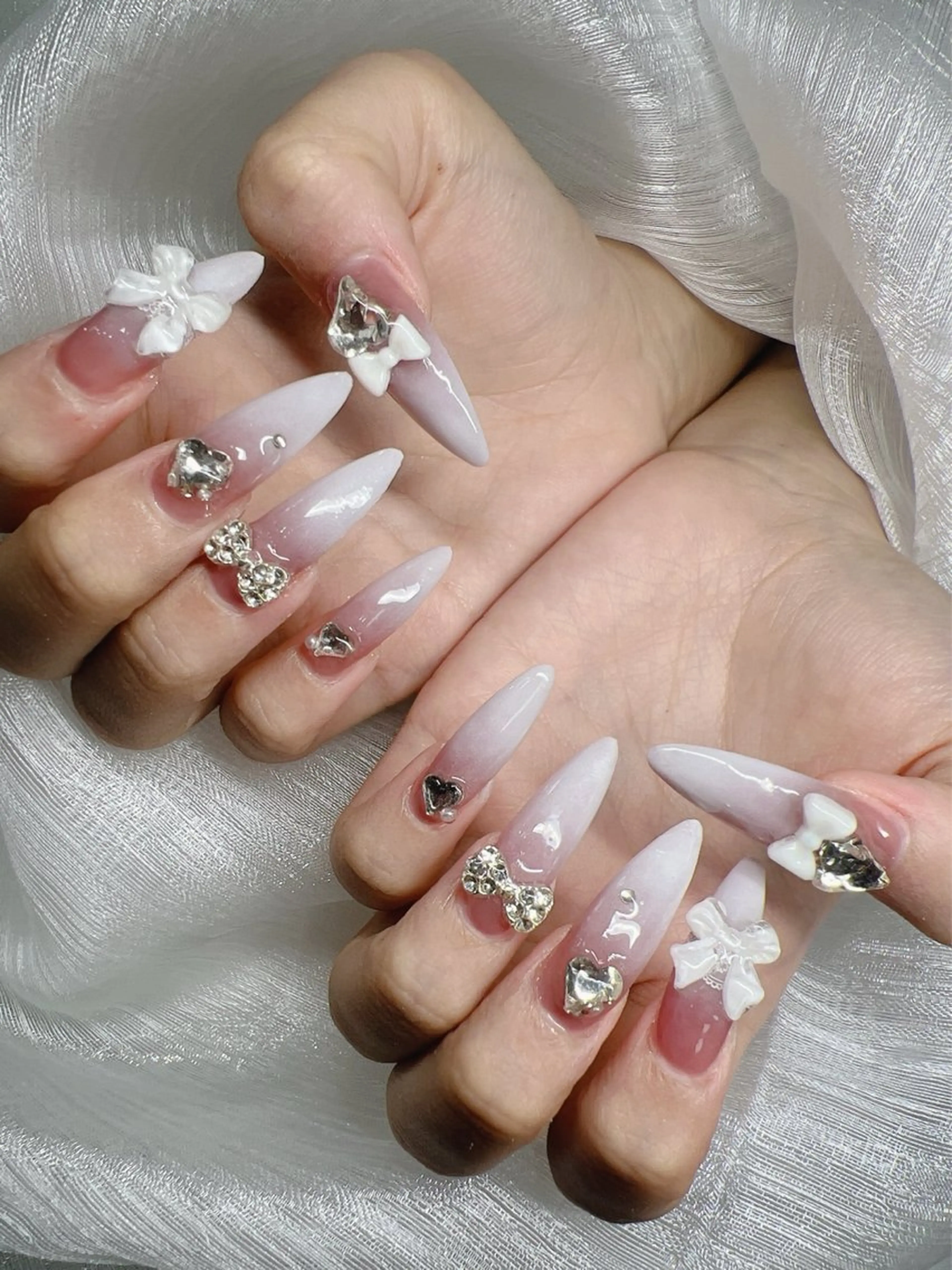 ネイル 長さ出し グラデーション キラキラネイル マグネットネイル ニュアンスネイル ハンドネイル Lee Nails チップ長さだし専門店のネイルデザイン
