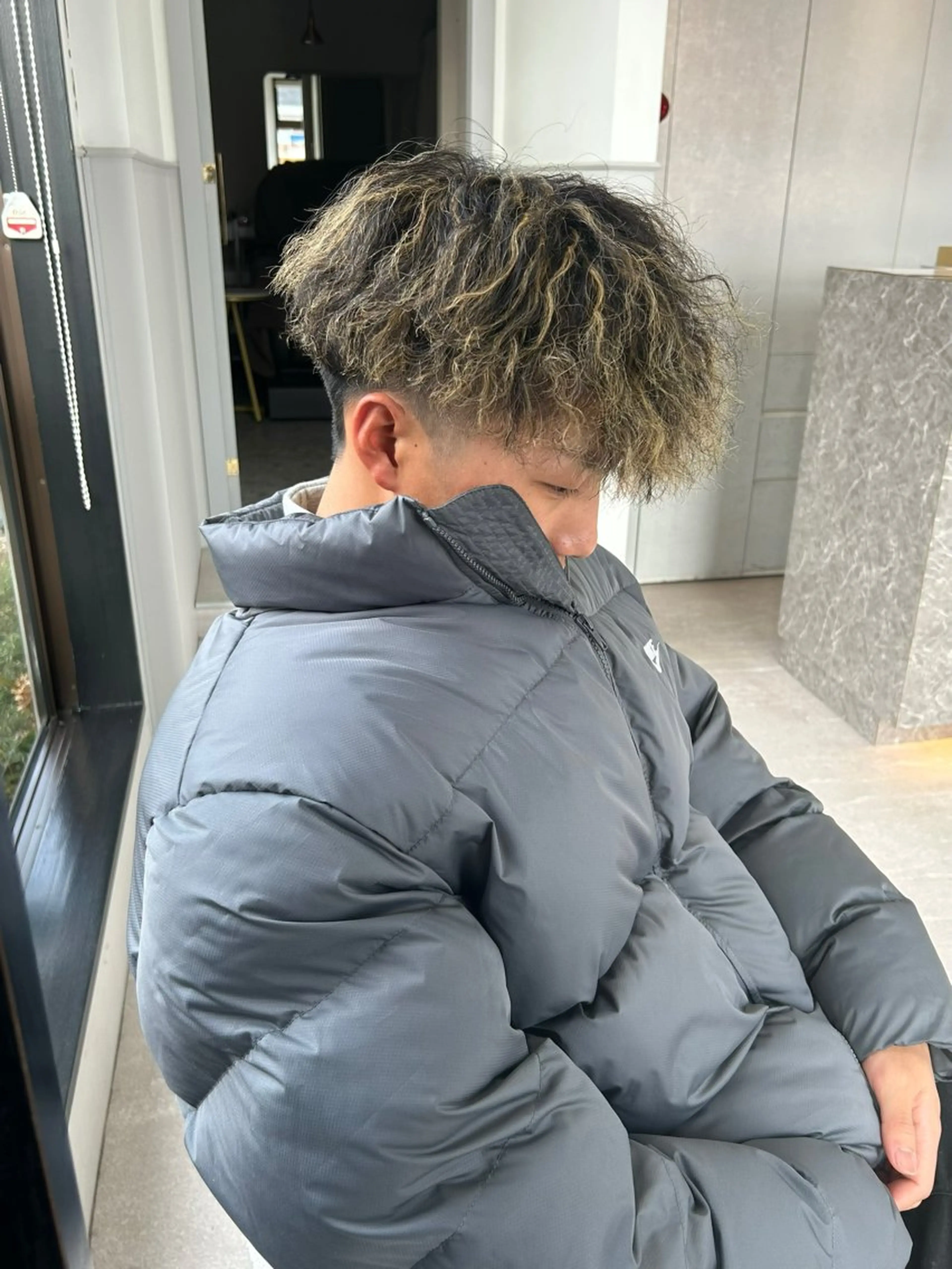 パーマ メンズ 畑 雄貴のヘアスタイル