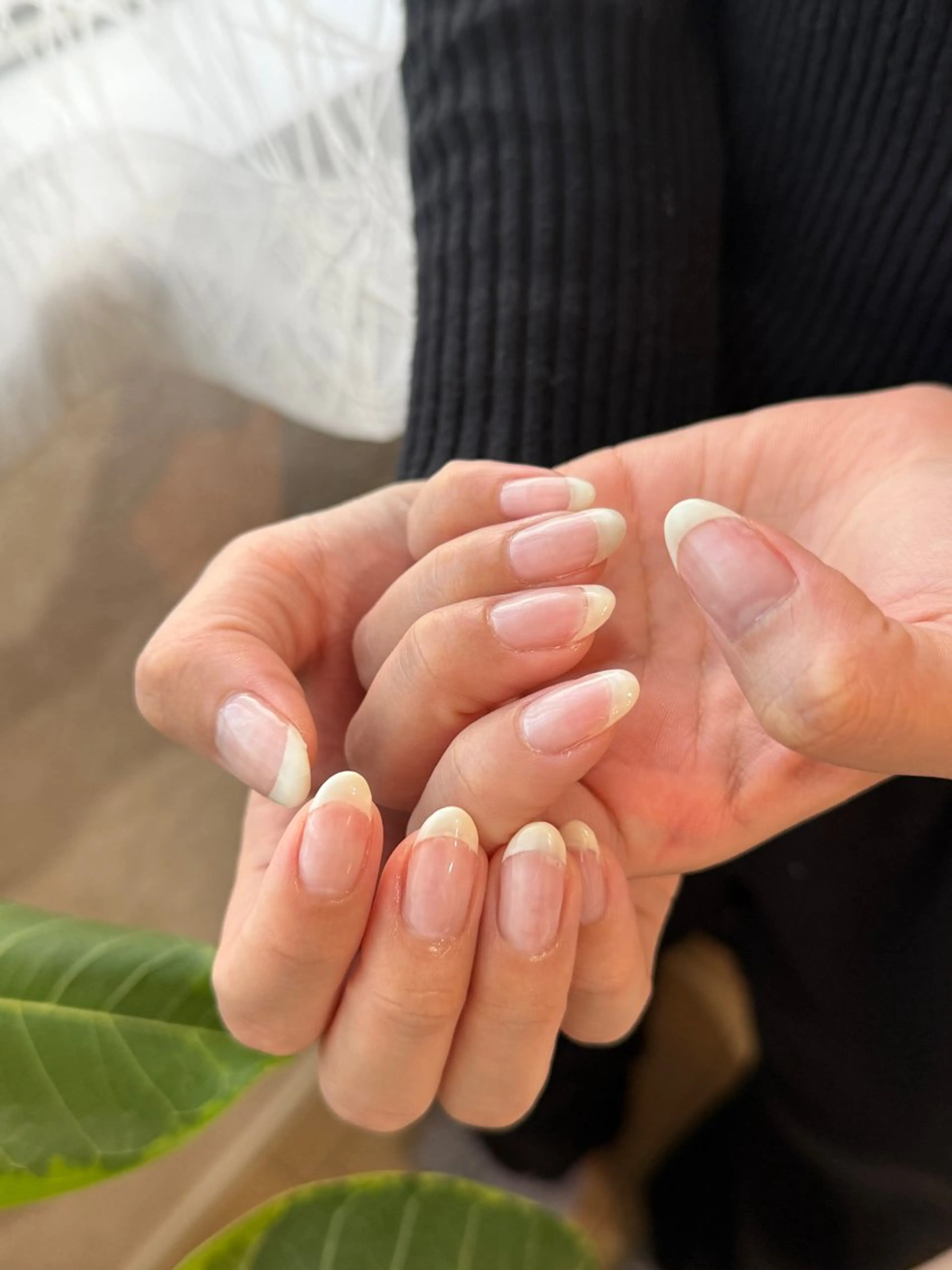 ネイル フレンチネイル ハンドネイル ayaka naruのネイルデザイン