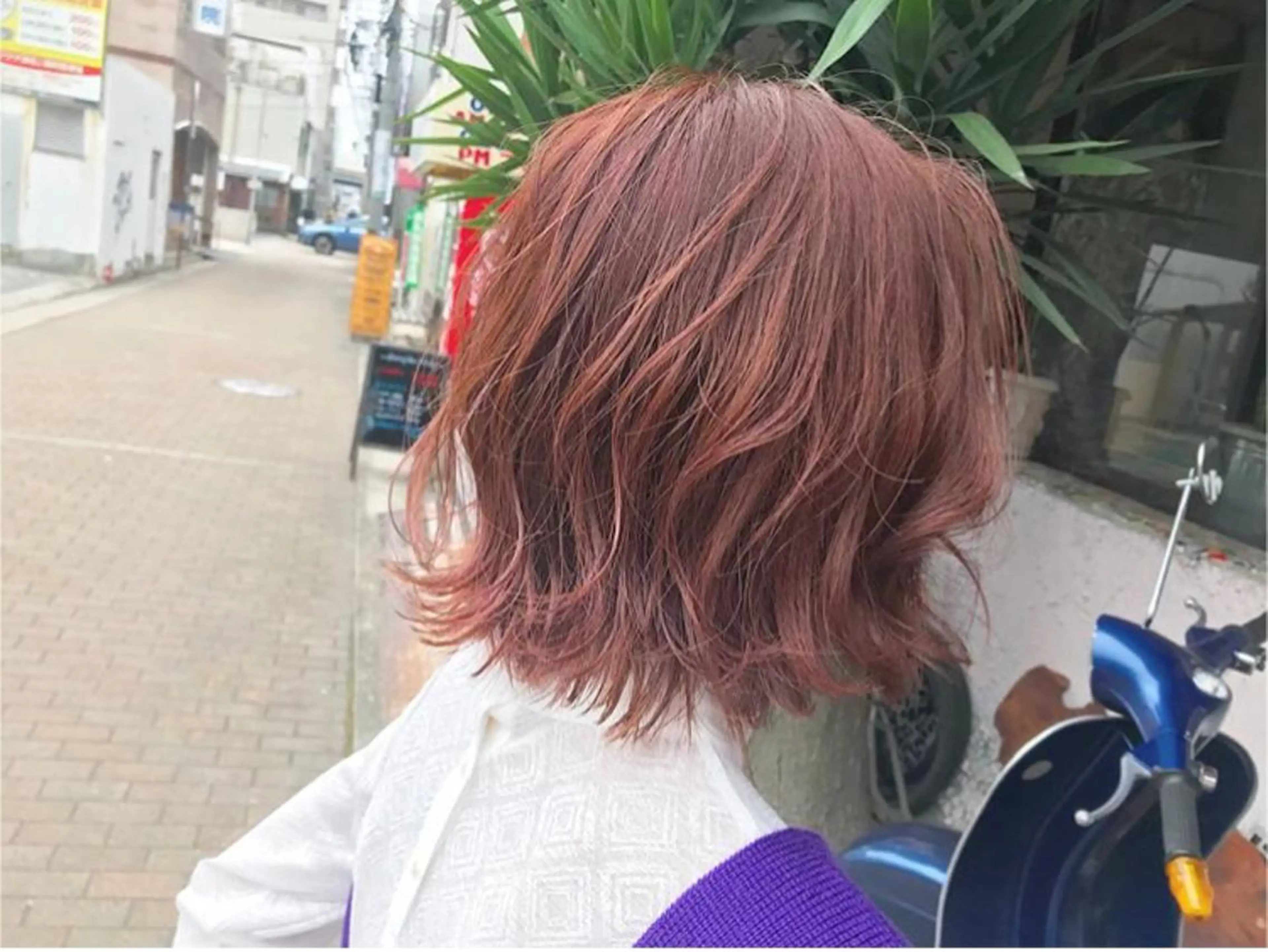 ショート カラー ピンクカラー 玉木 育実のヘアスタイル