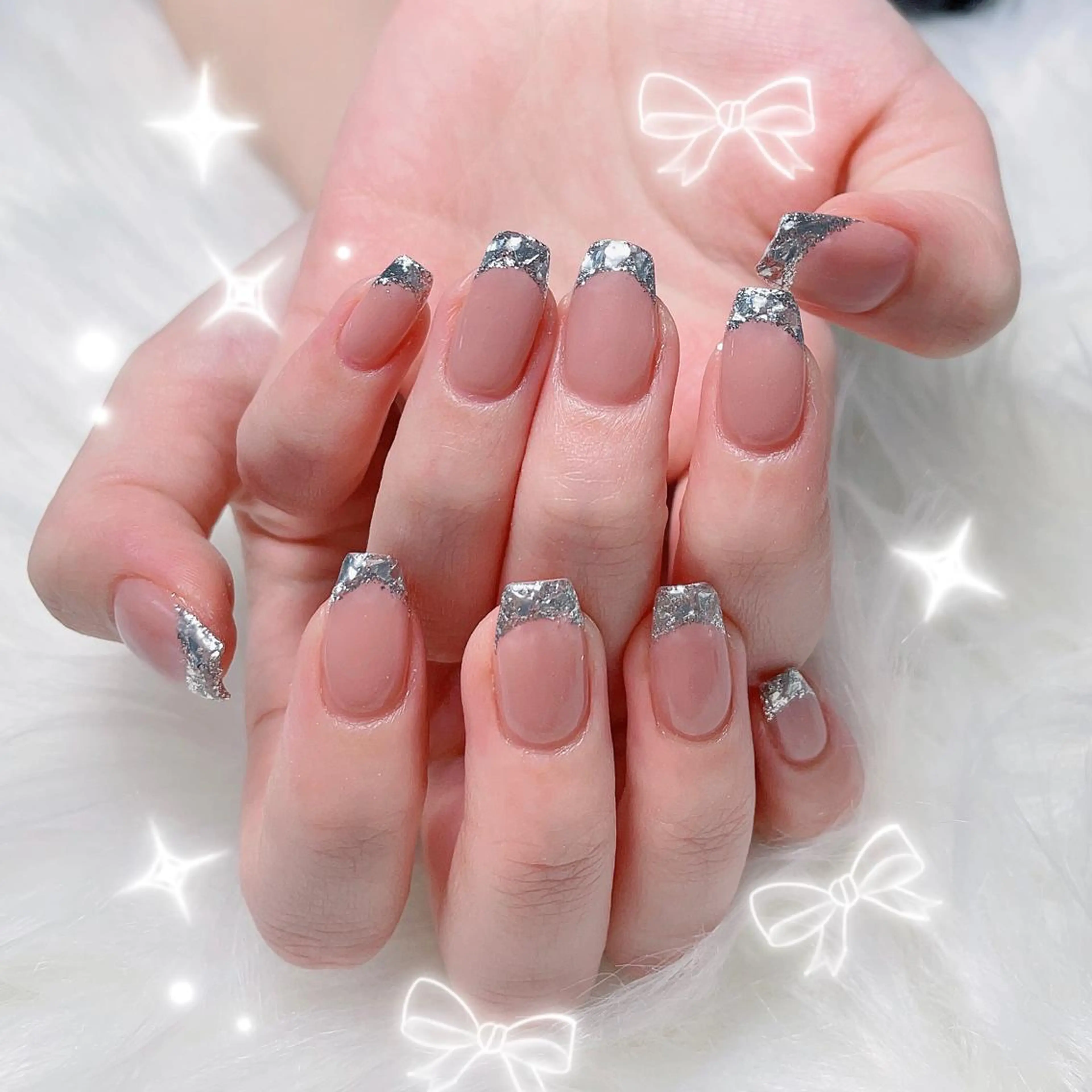 ネイル チークネイル フラッシュネイル ハート キラキラネイル 韓国ネイル ハンドネイル 💎CC・NaNa 韓国風ネイル🌙のネイルデザイン
