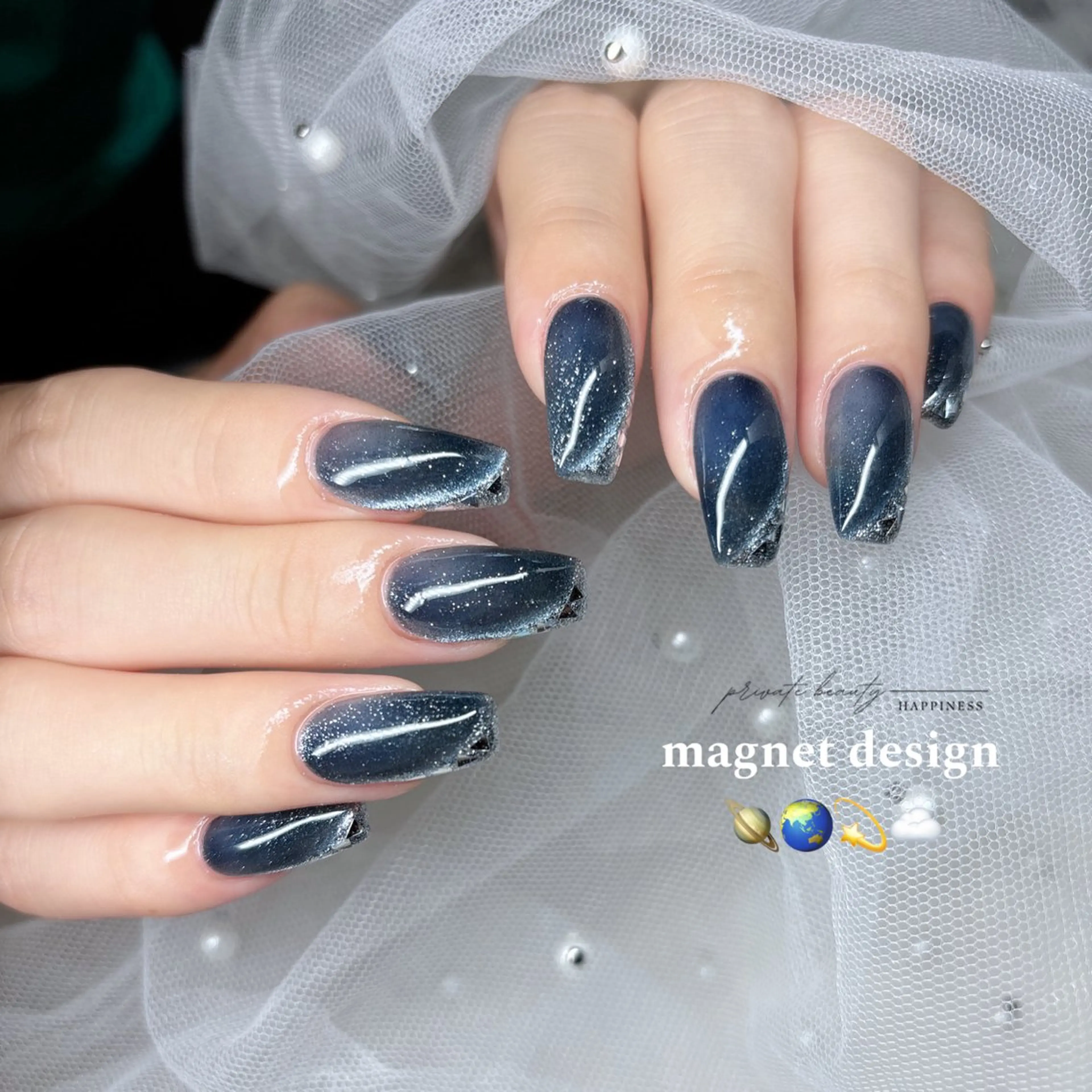 ネイル フレンチネイル ガラスフレンチ マグネットネイル ハンドネイル happiness nailのネイルデザイン