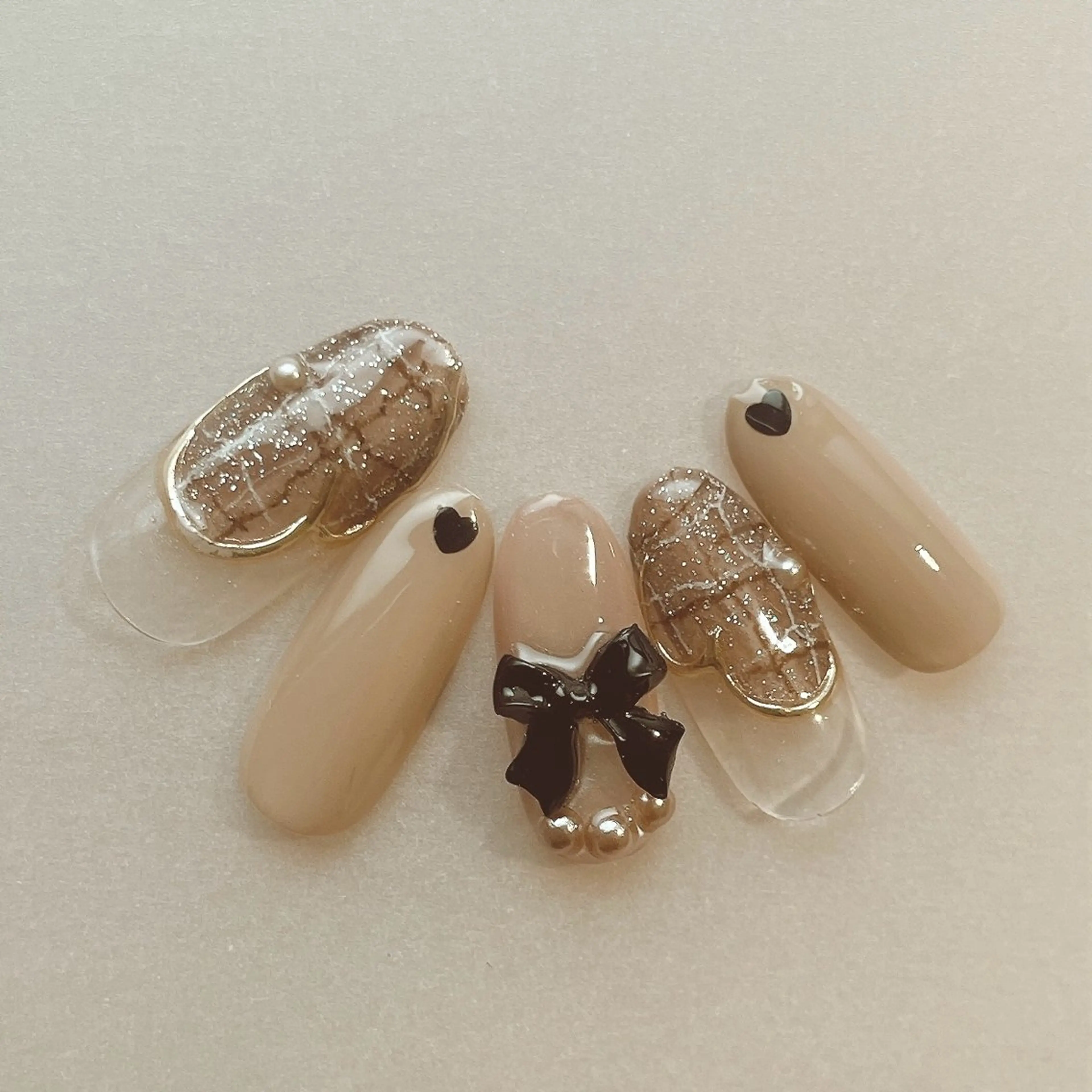 ネイル ハンドネイル A85G ayakoのネイルデザイン