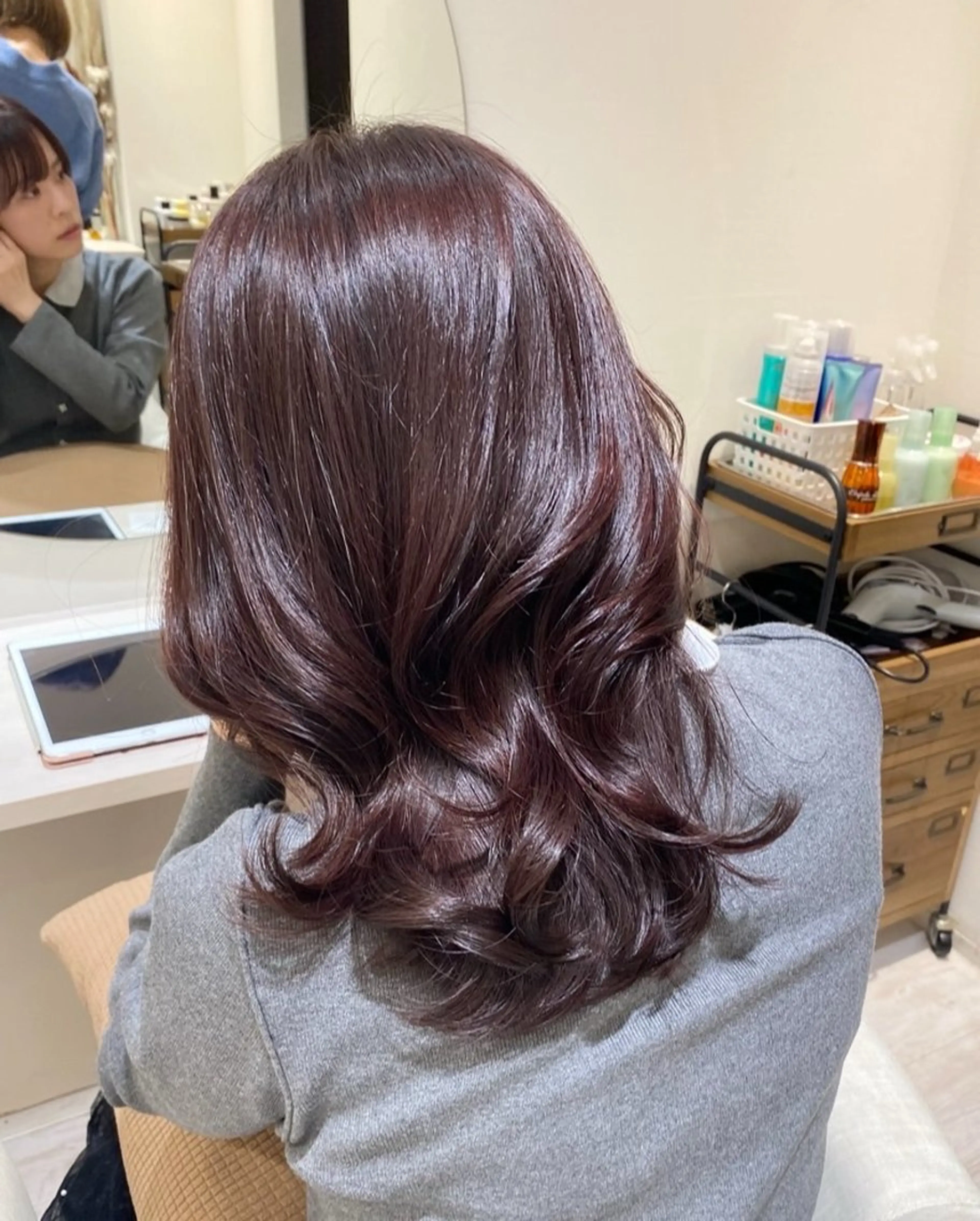 ミディアム カラー ピンクカラー ヘアカラー Ｆ.まひろ🎀 暖色カラー／ベージュのヘアスタイル