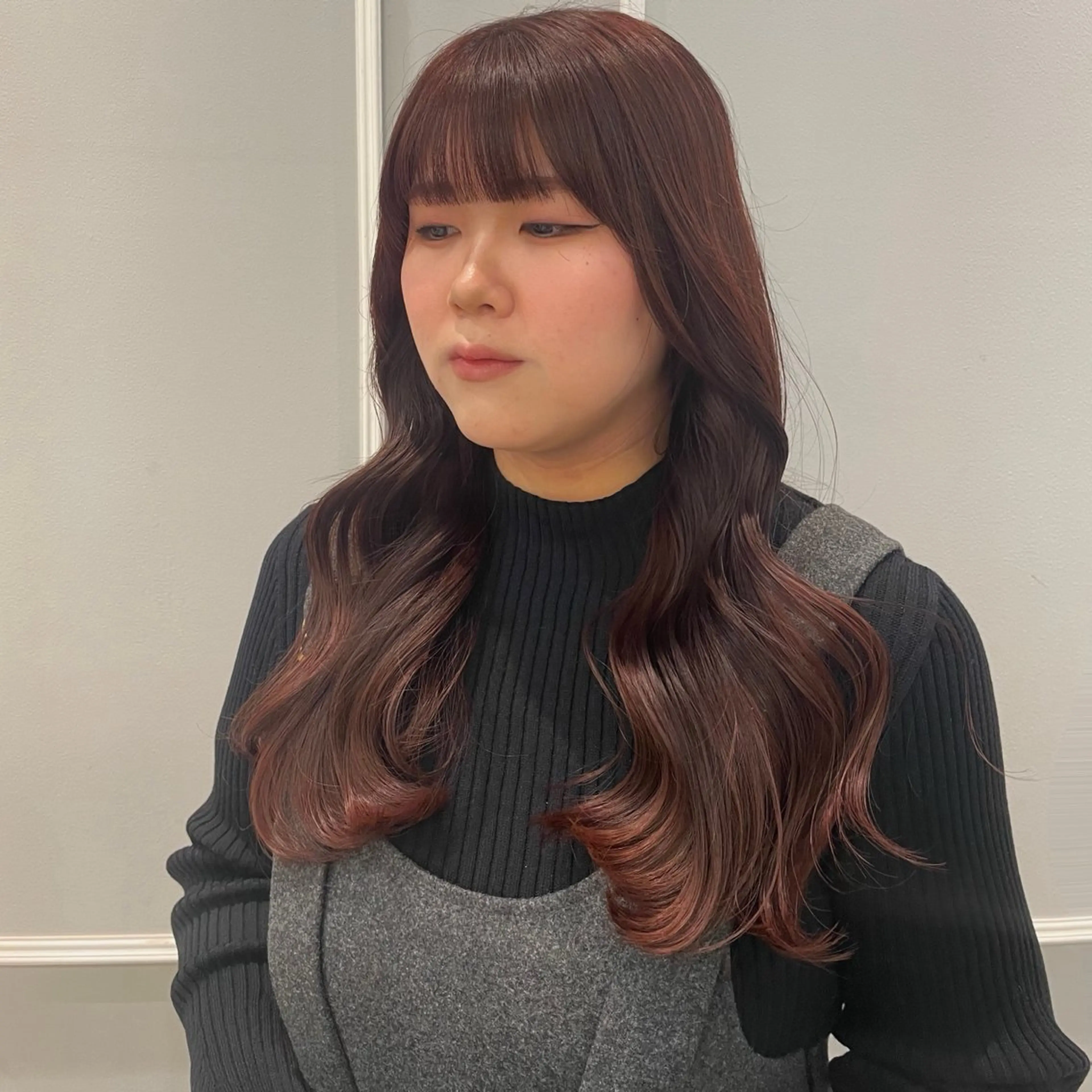 ロング カット ヘアカラー トリートメント 🩶赤み消しカラー 🐈‍⬛荻野美思🐾のヘアスタイル