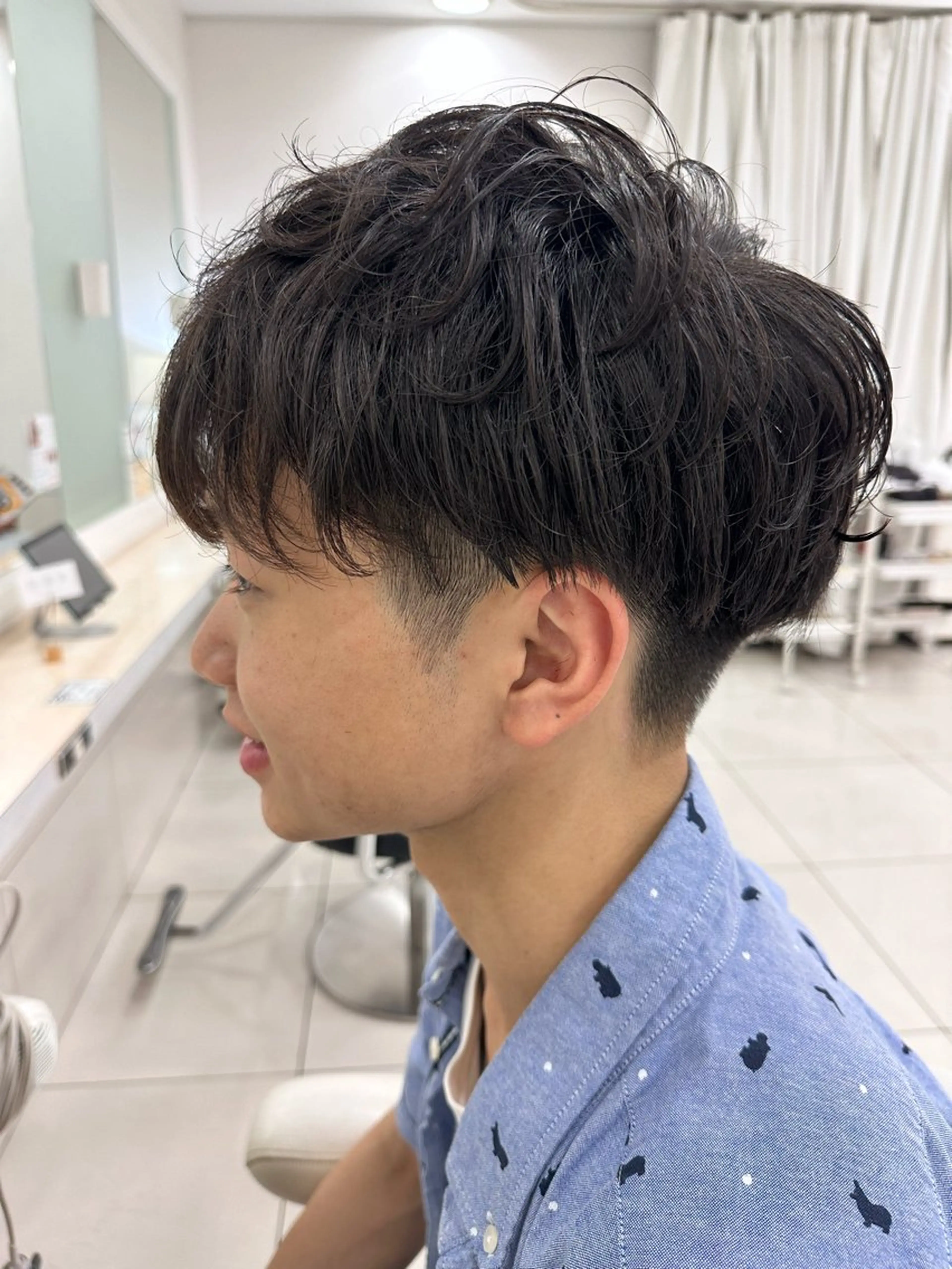 メンズ メンズパーマ カット パーマ 伊佐 愛のヘアスタイル