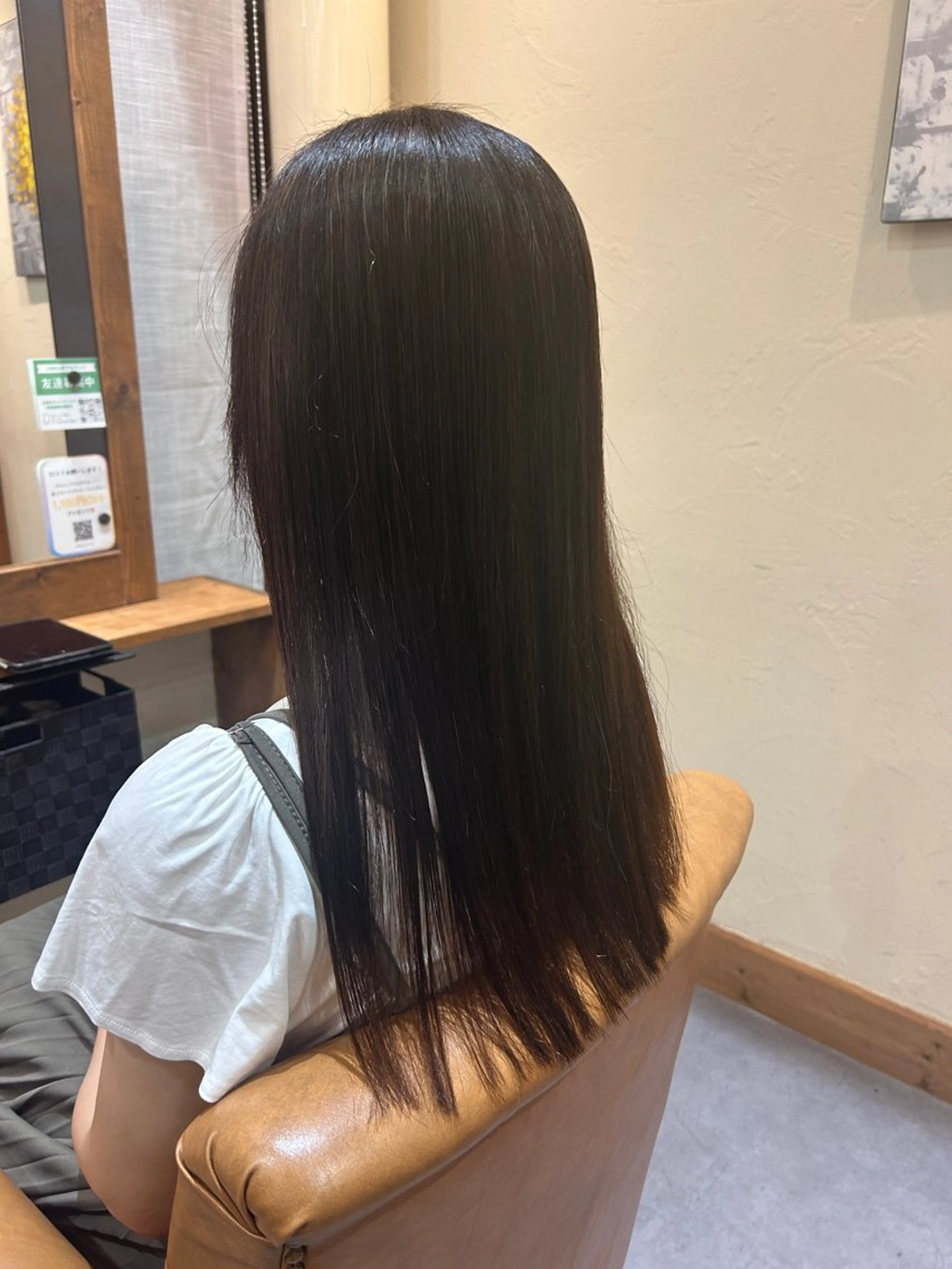 ロング 井上 萌のヘアスタイル