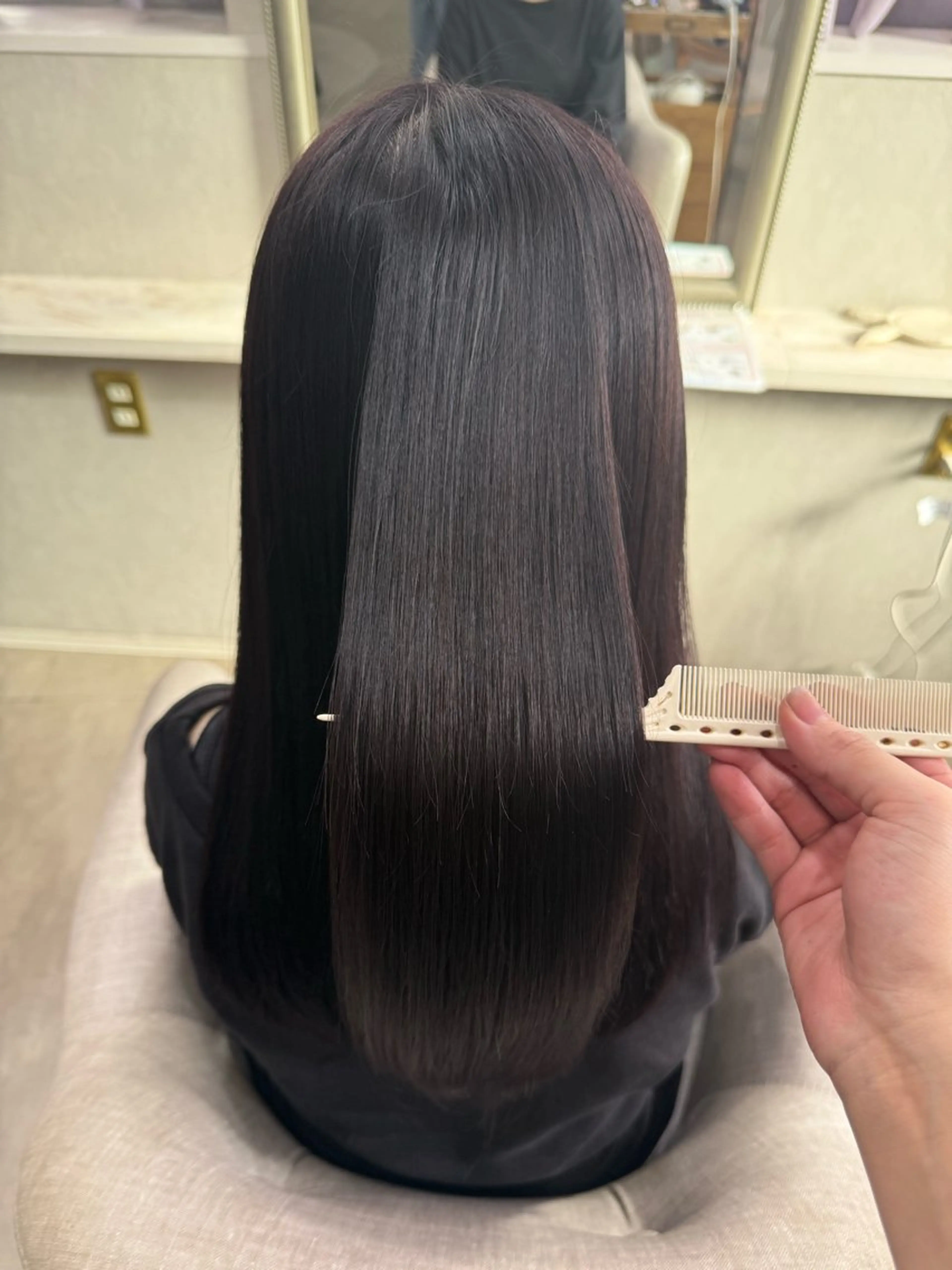 ミディアム カット ヘアカラー トリートメント ゆうな/艶髪/ 透明感カラーのヘアスタイル