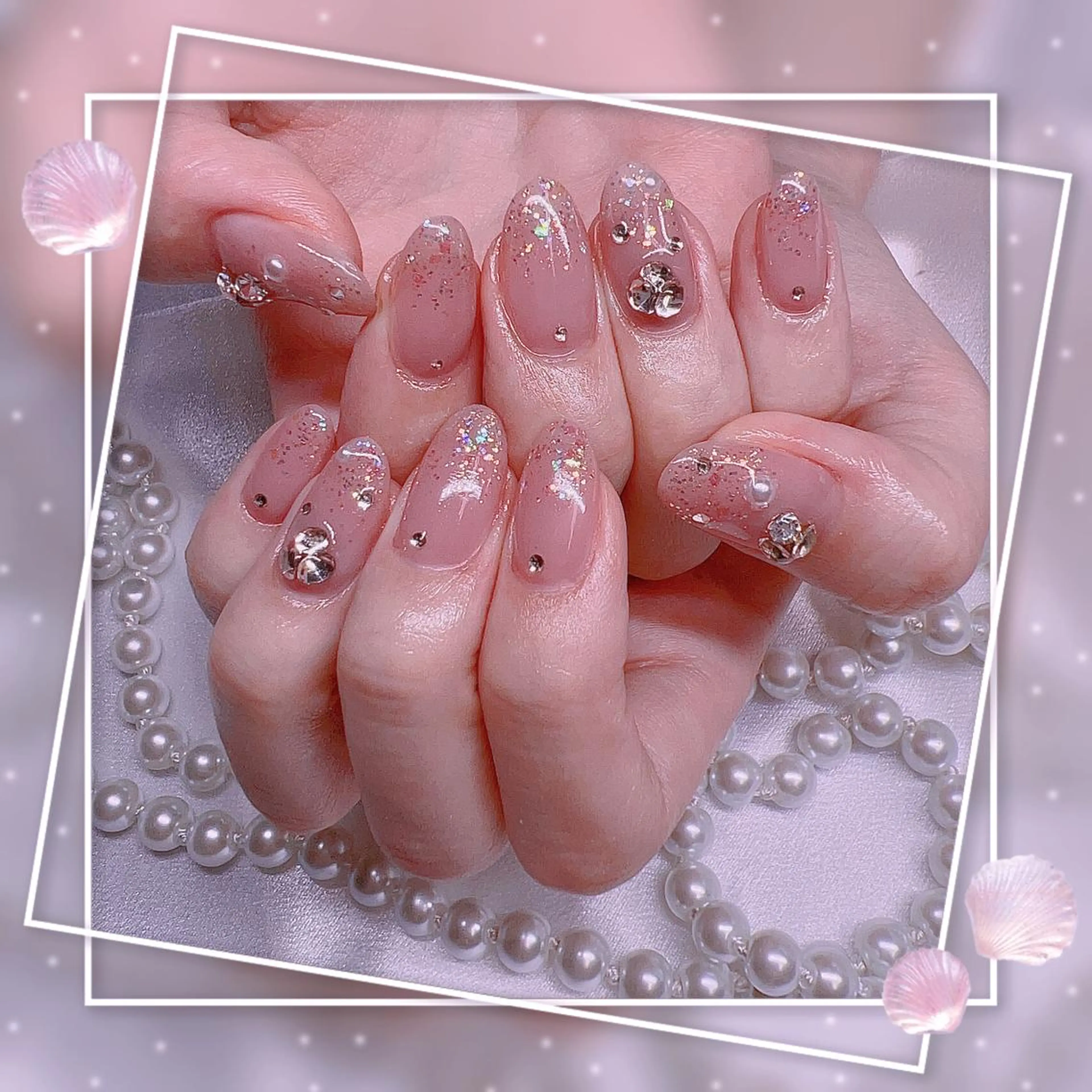 ネイル フレンチネイル キラキラネイル 韓国ネイル マグネットネイル マグネットフレンチ Chill Nailsalonのネイルデザイン