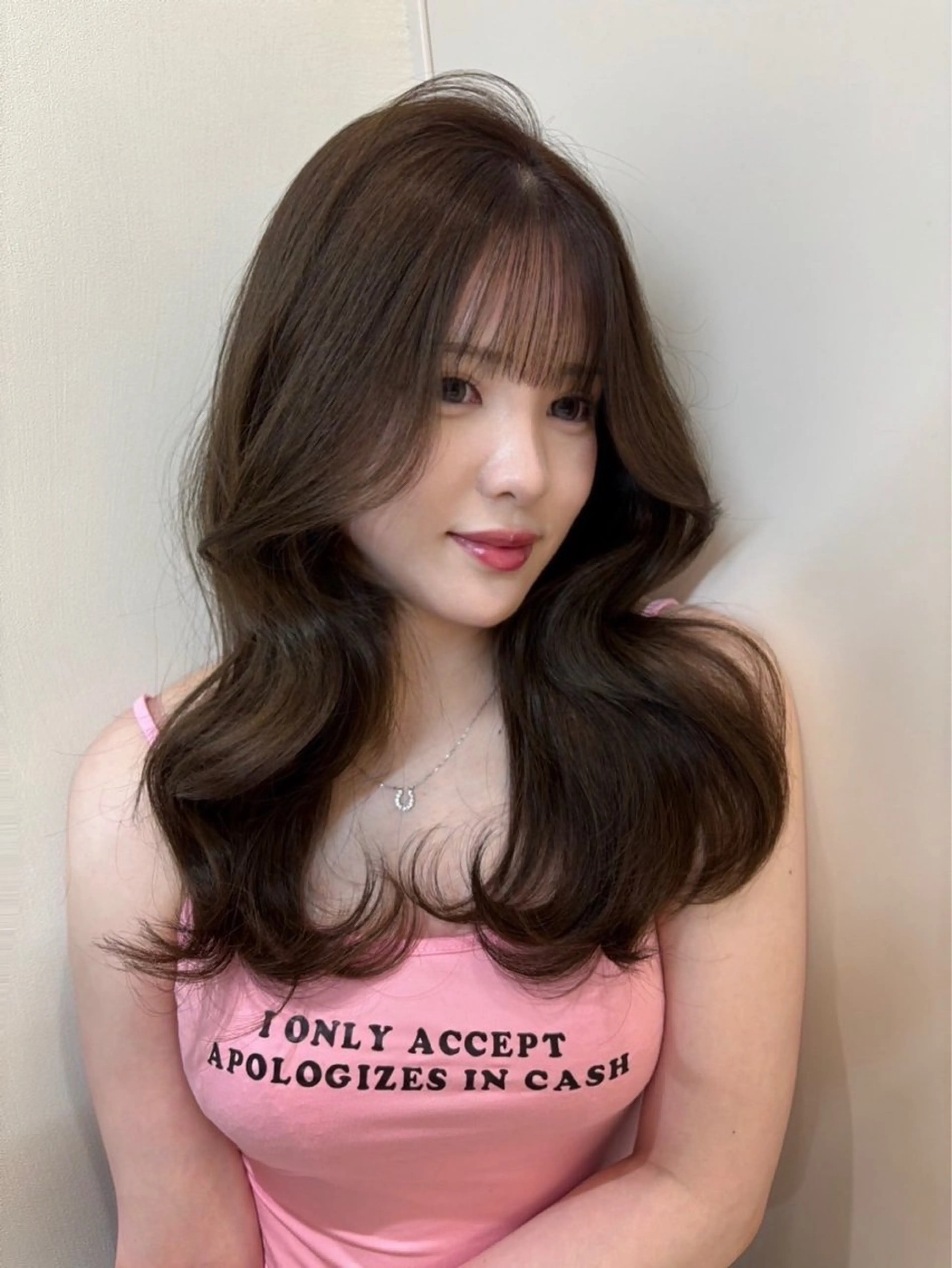 ロング Lond Melia所属・あいり／艶髪 、透明感カラー🩶のヘアスタイル