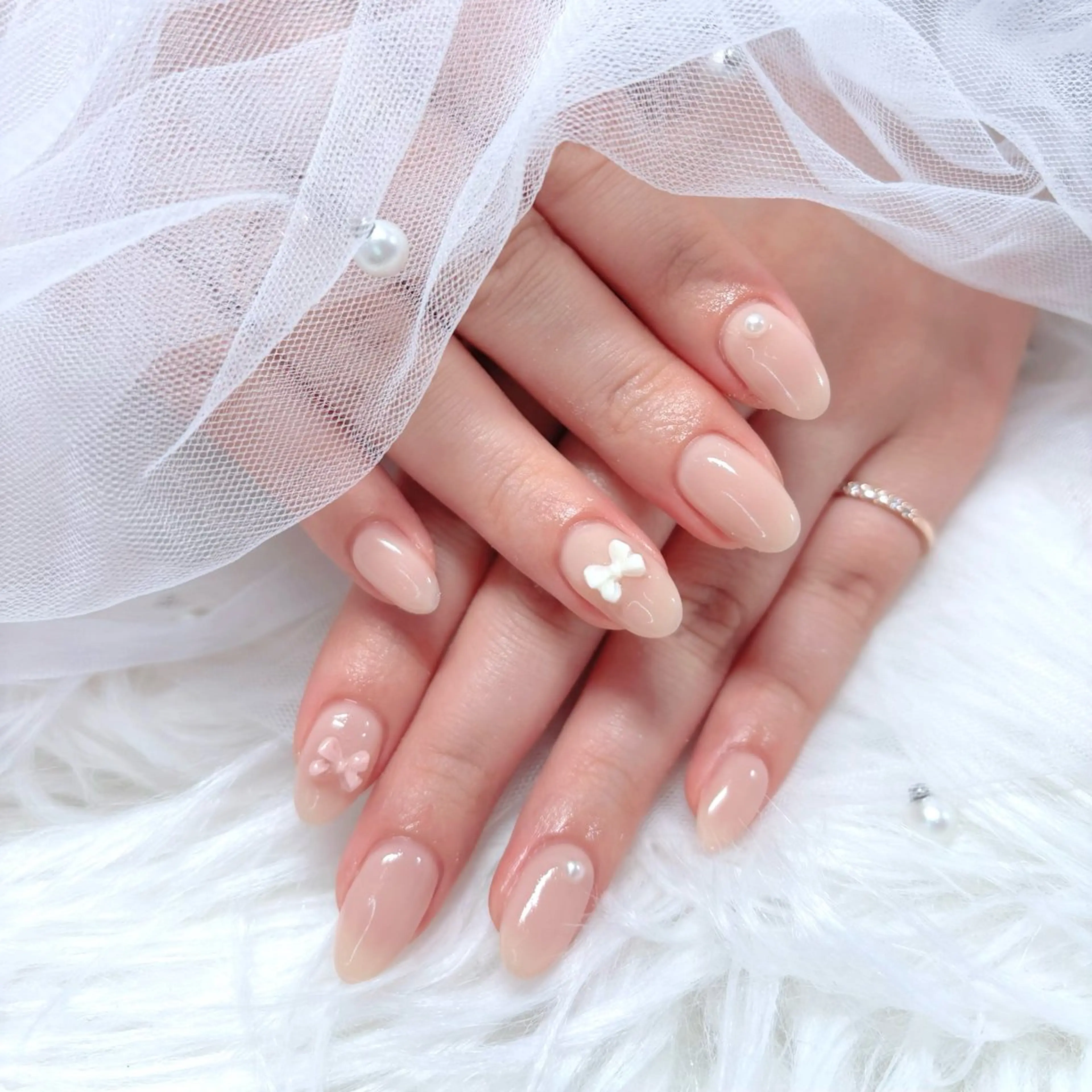 ネイル ジェルネイル オフィスネイル パラジェル リボン シンプルネイル ハンドネイル Noix nailのネイルデザイン