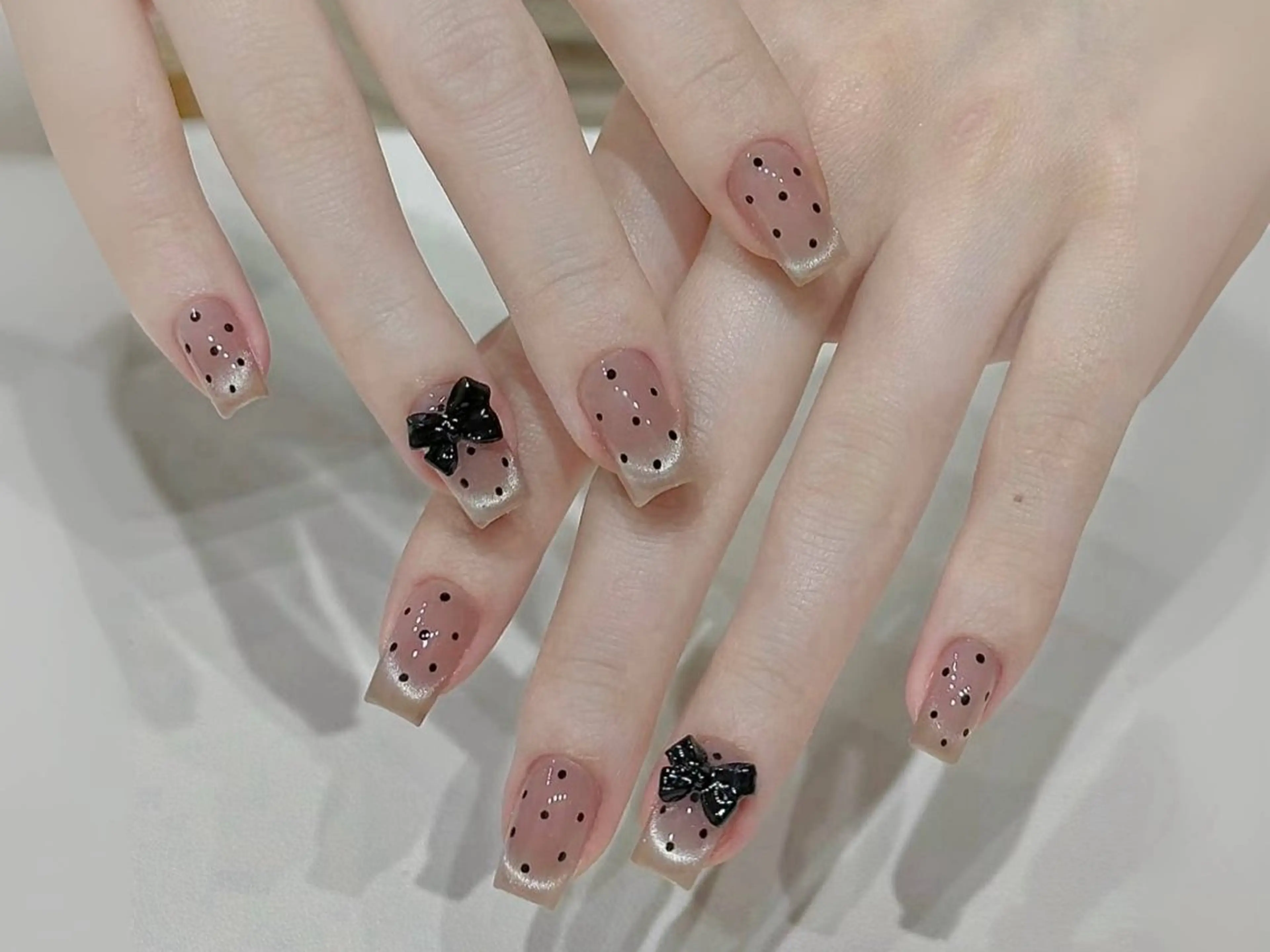 ネイル アートネイル チークネイル 長さ出し フットネイル ジェルネイル ハンドネイル ハンドケア ラッキーネイルサロン 西川口東口店のネイルデザイン